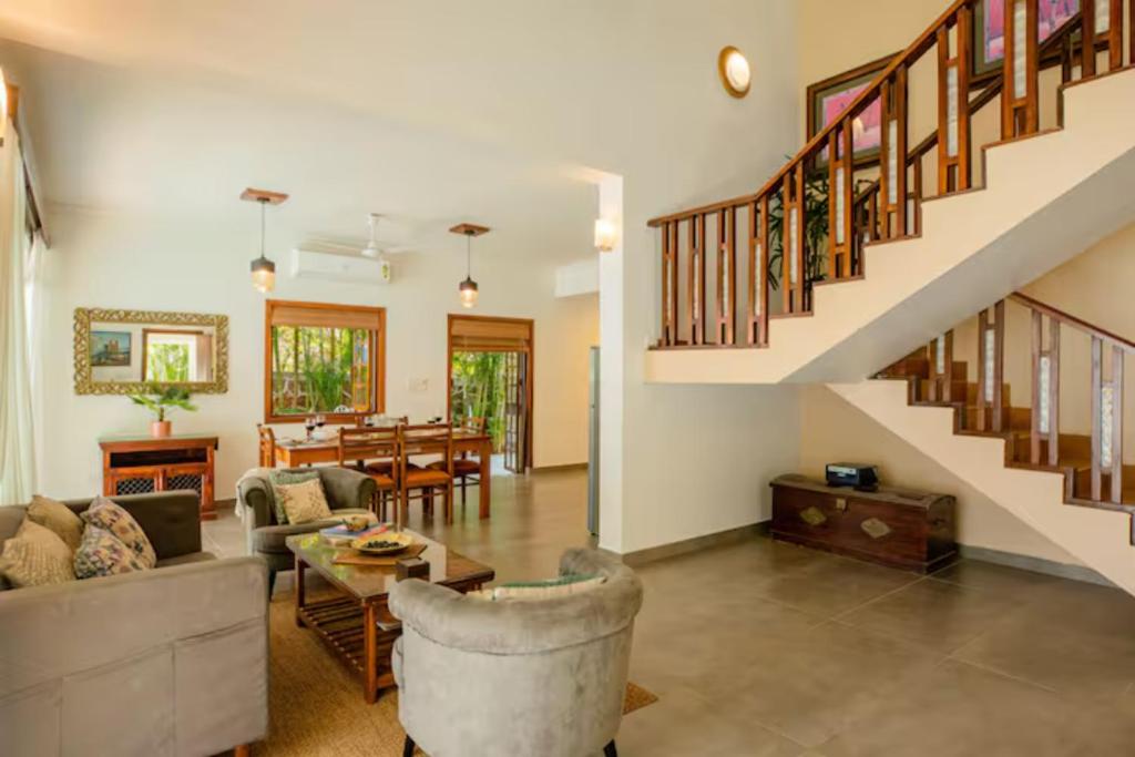 Villa Capacity 9 Four Bedrooms