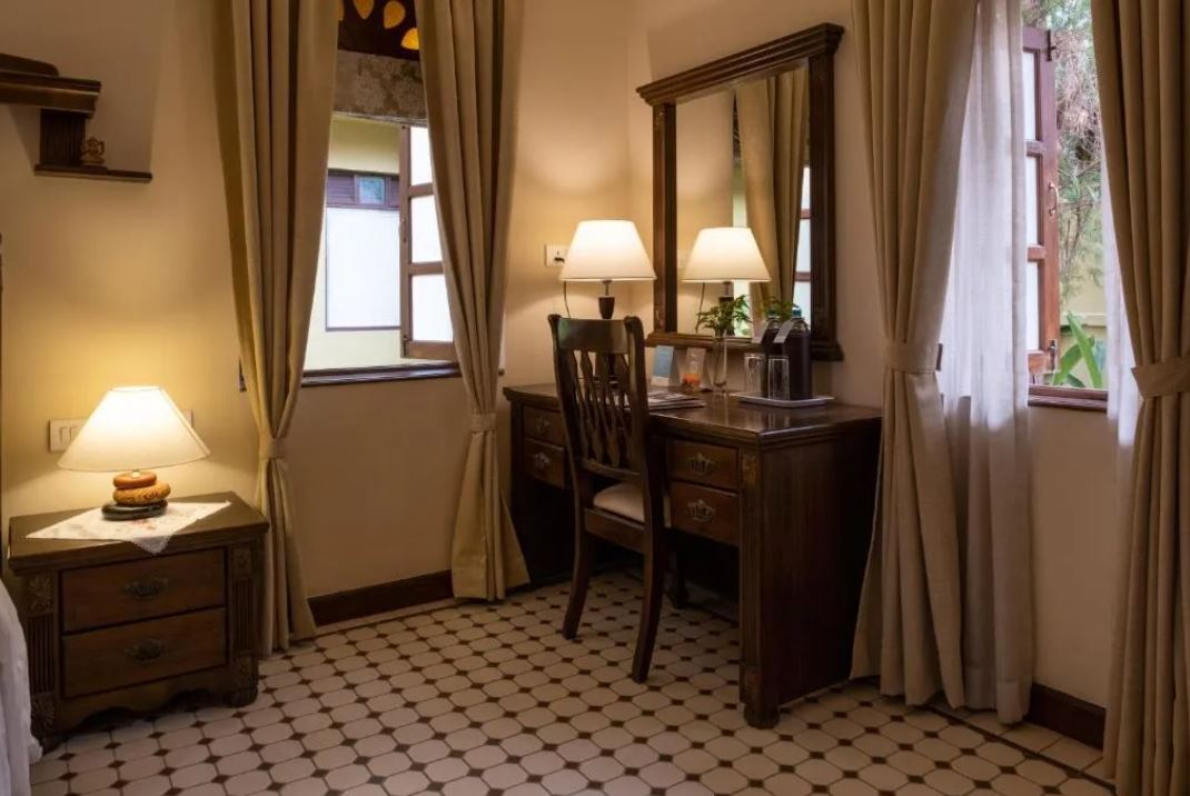 Double or Twin Standard