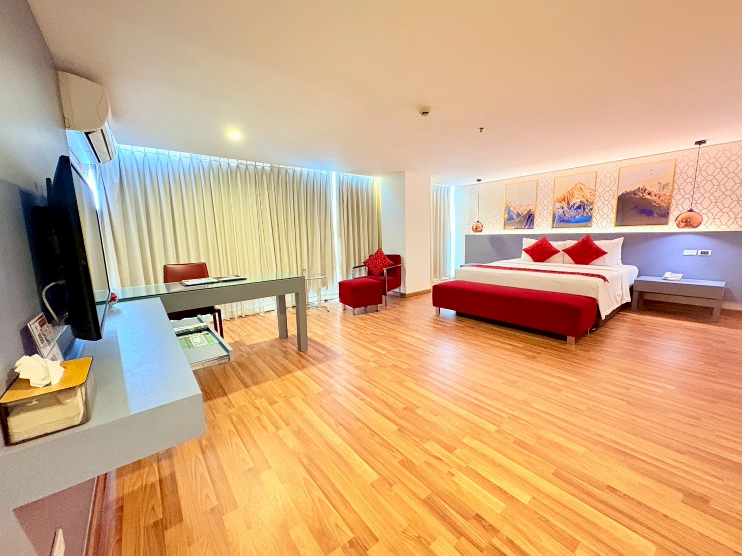 Double or Twin Deluxe Executive