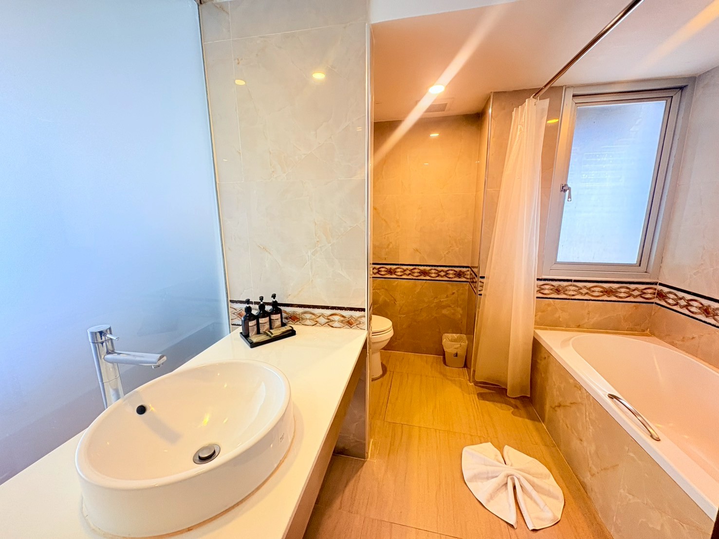 Double or Twin Deluxe