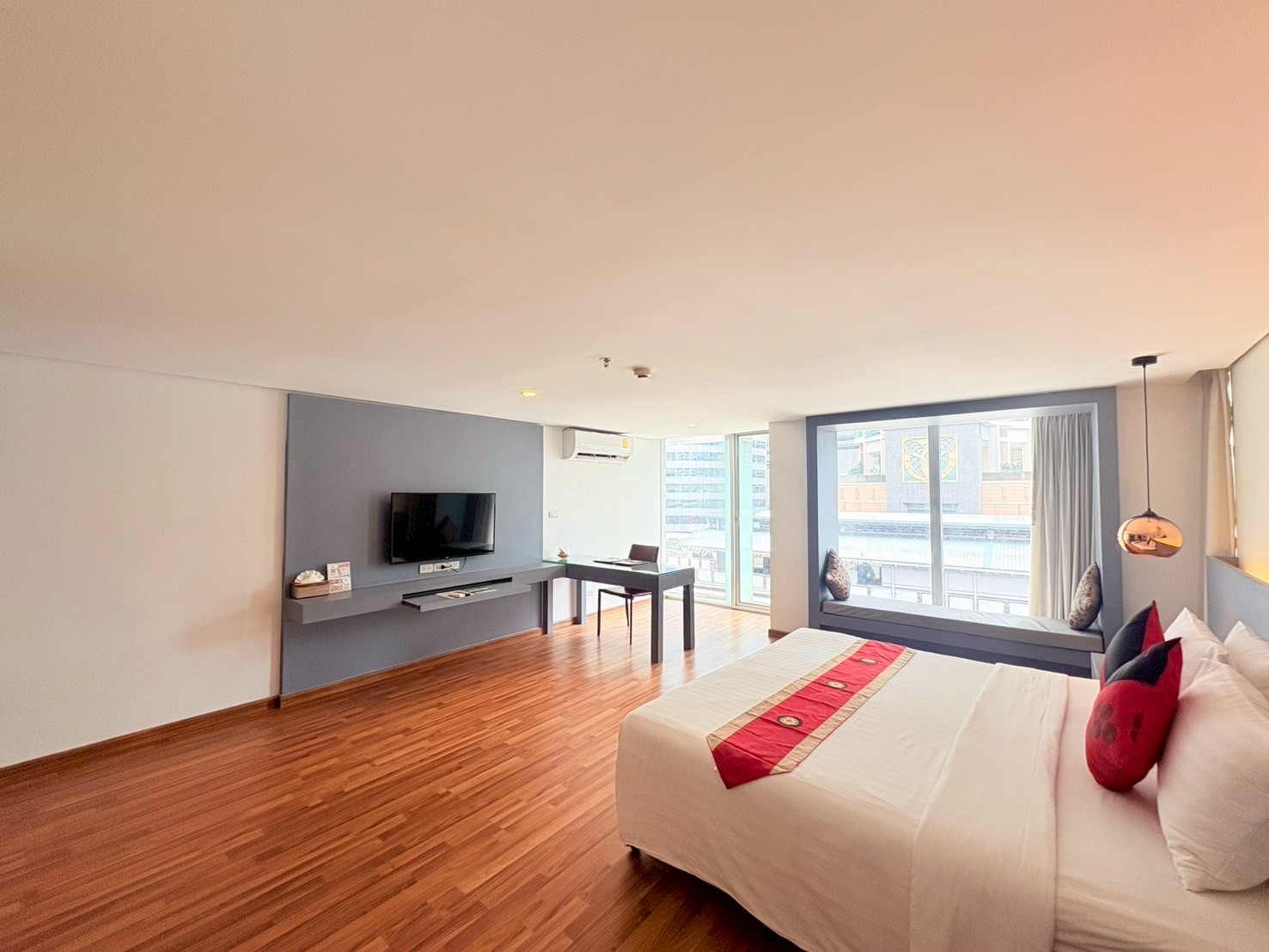 Double or Twin Deluxe