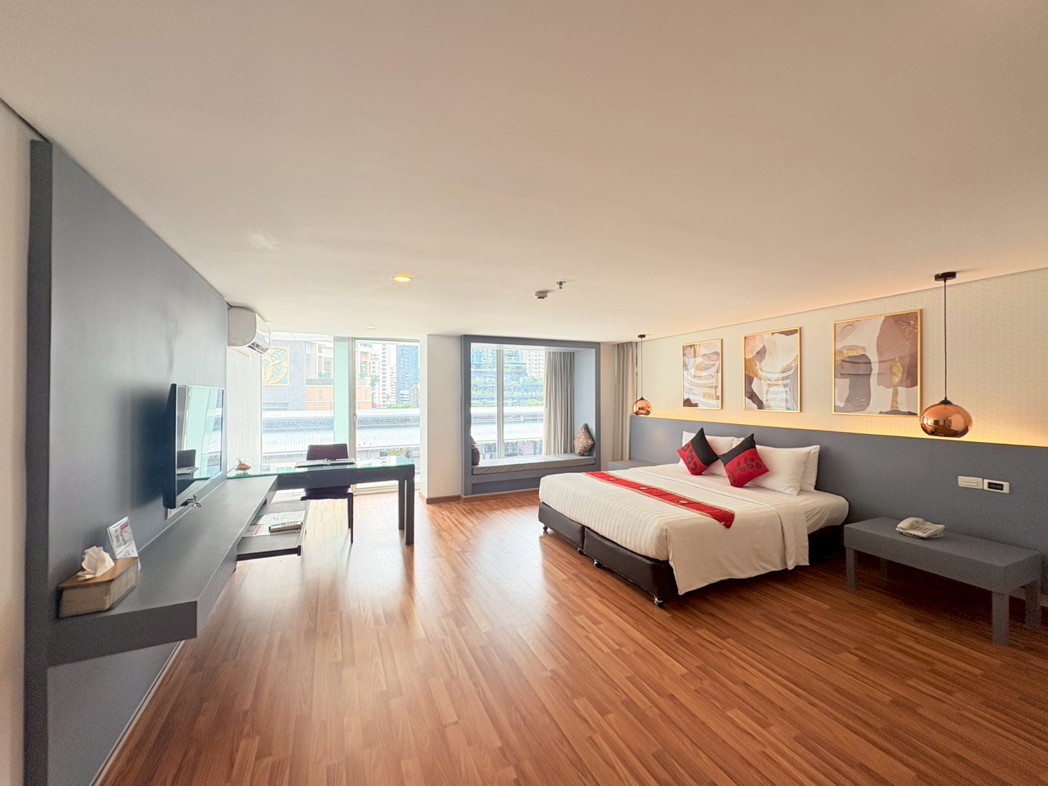 Double or Twin Deluxe