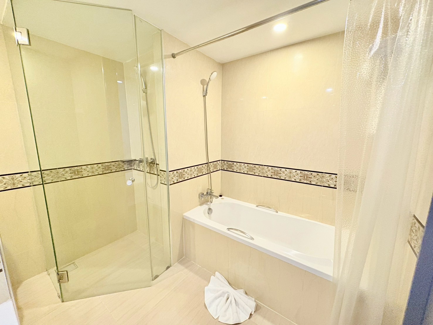 Double or Twin Deluxe Executive