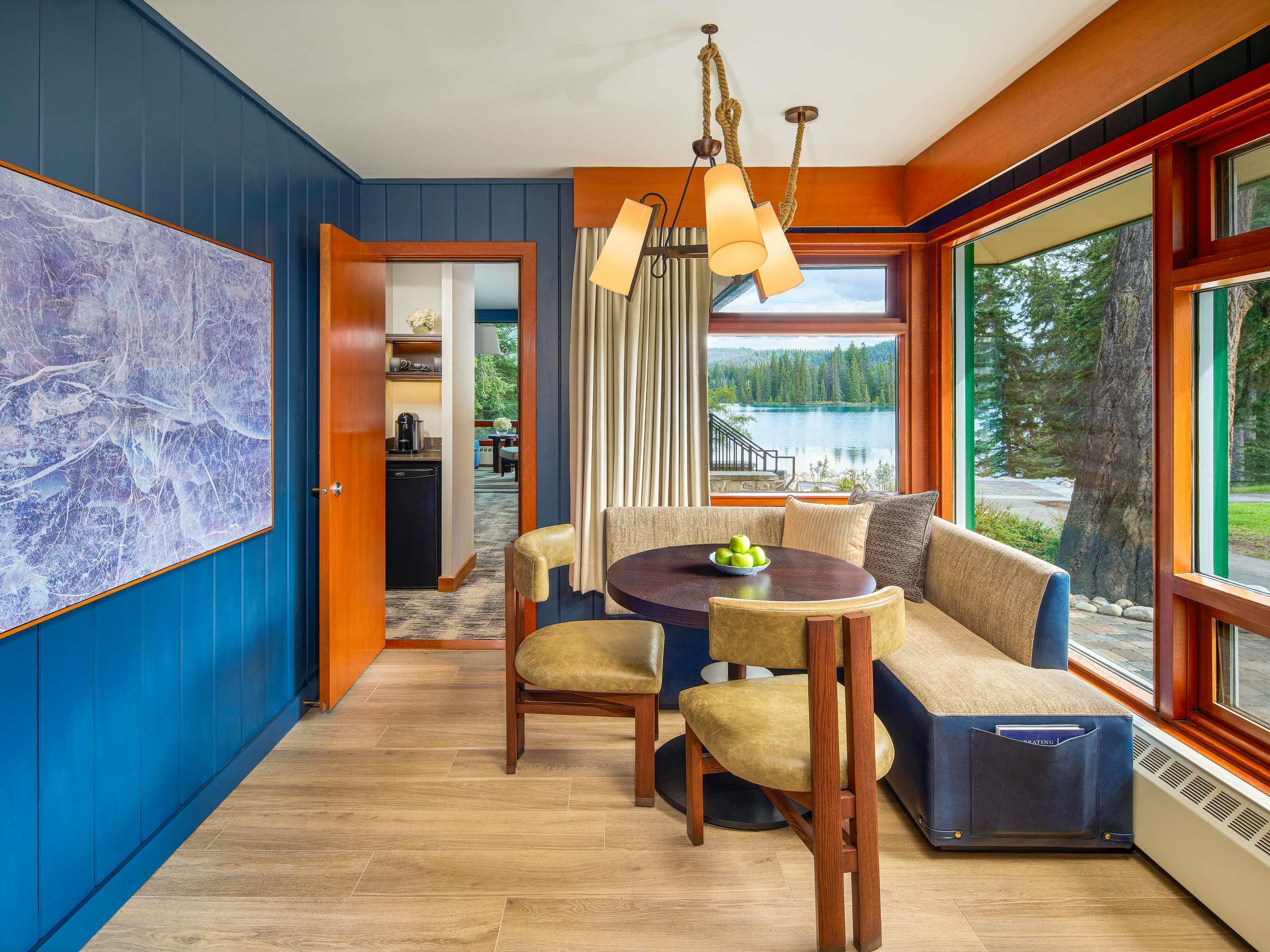 Double Deluxe Premier