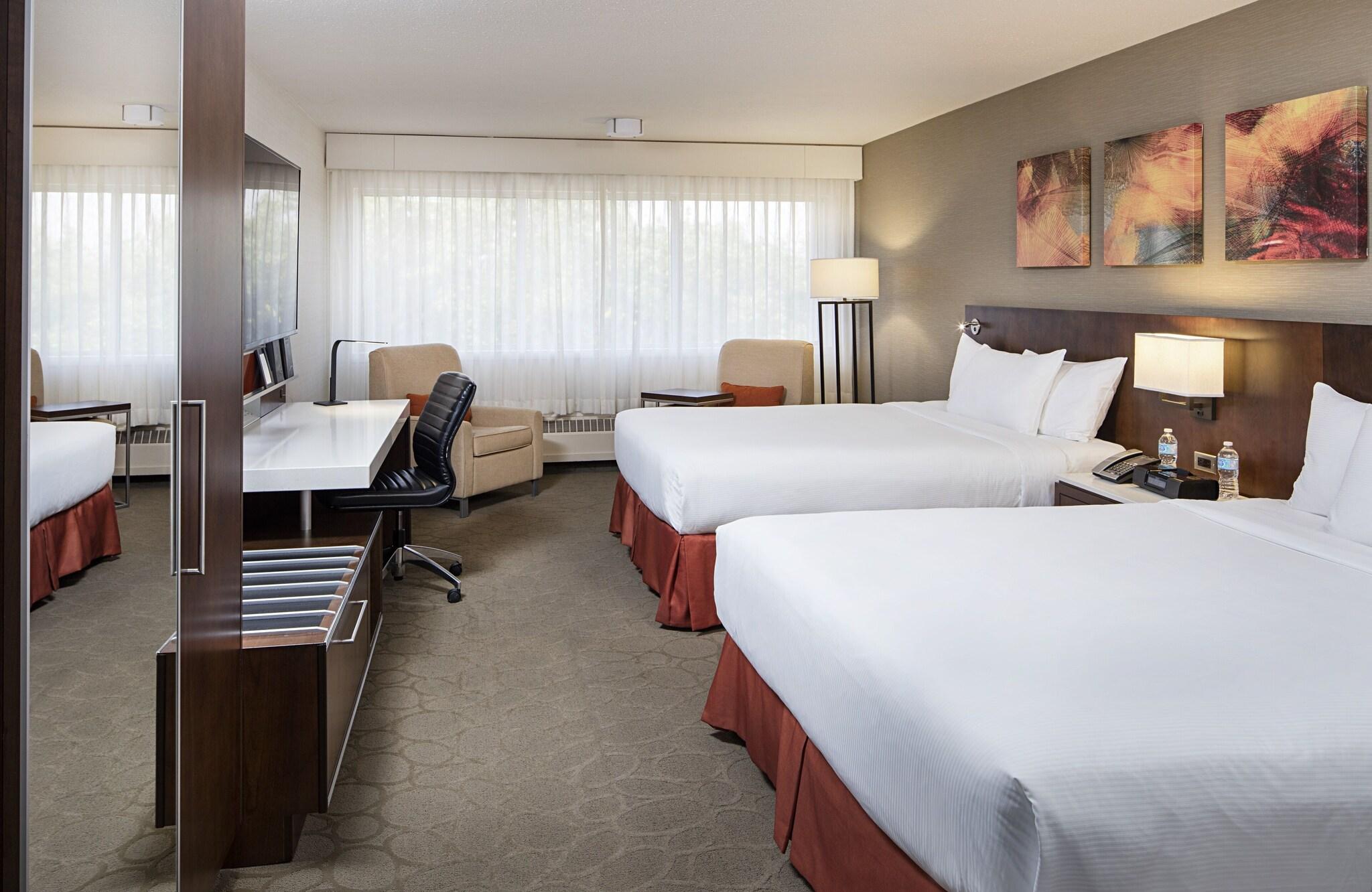 Double Deluxe Two Queen Beds