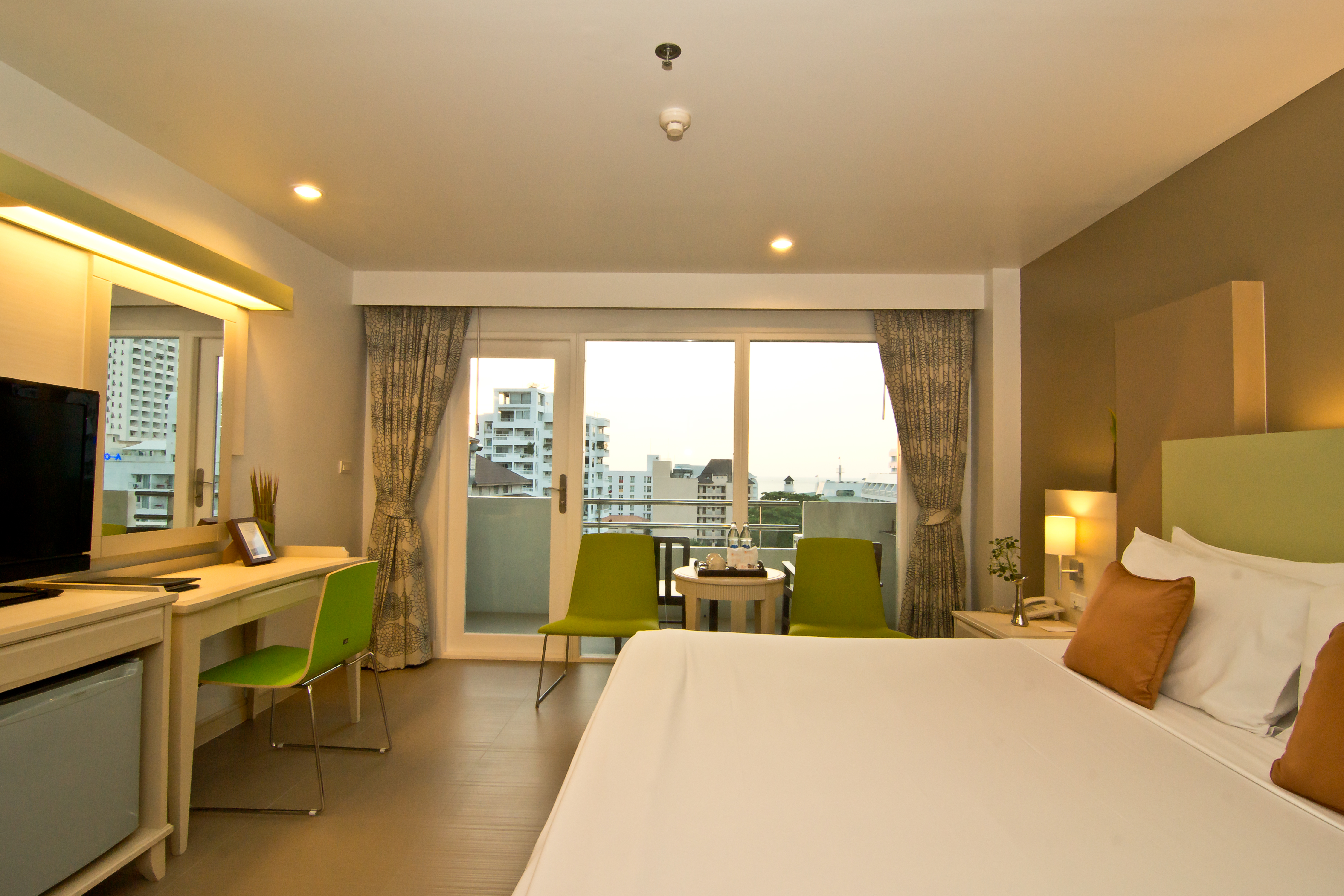 Double or Twin Deluxe