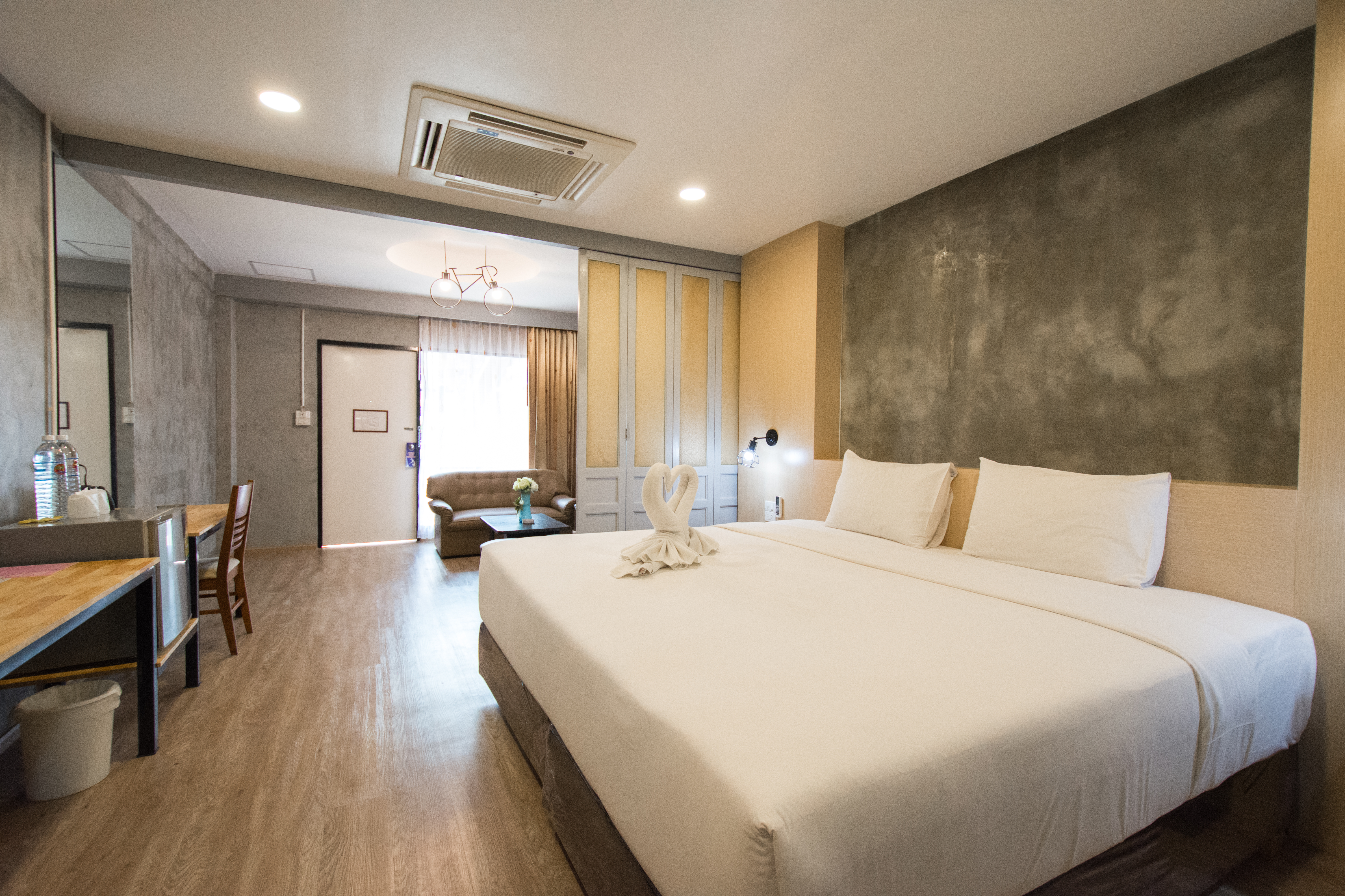 Double or Twin Deluxe