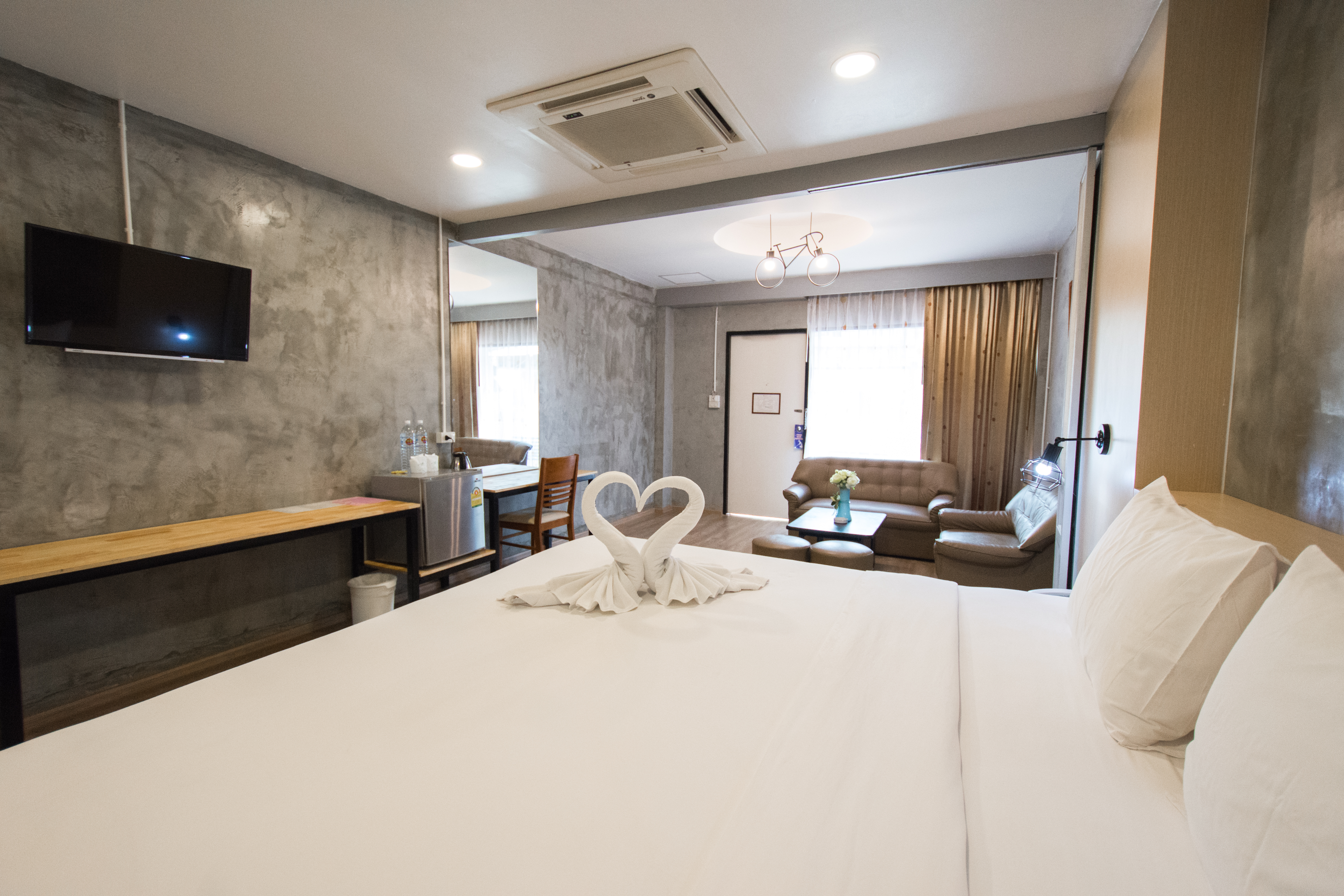 Double or Twin Deluxe