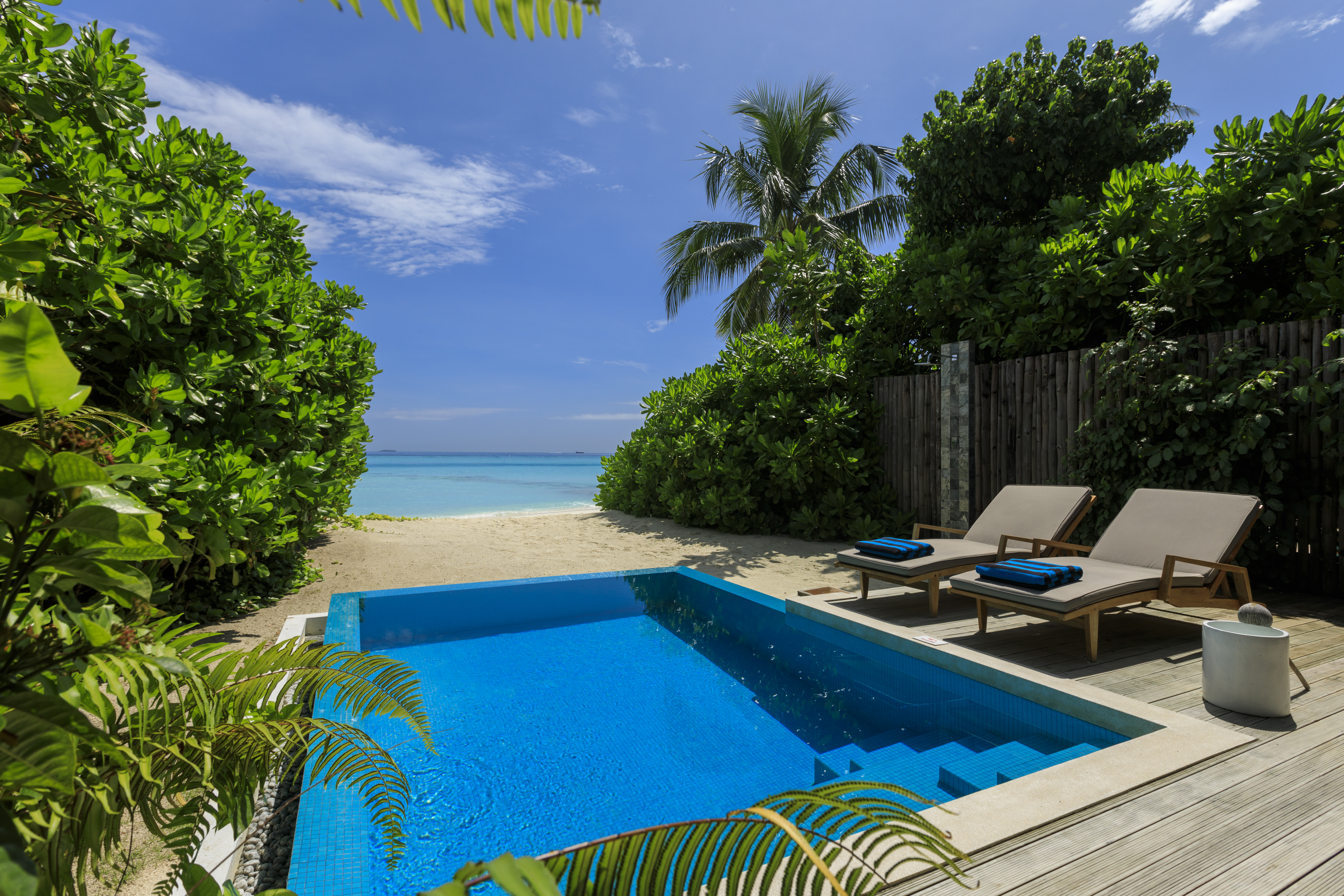 Villa Beach Front with Private Pool