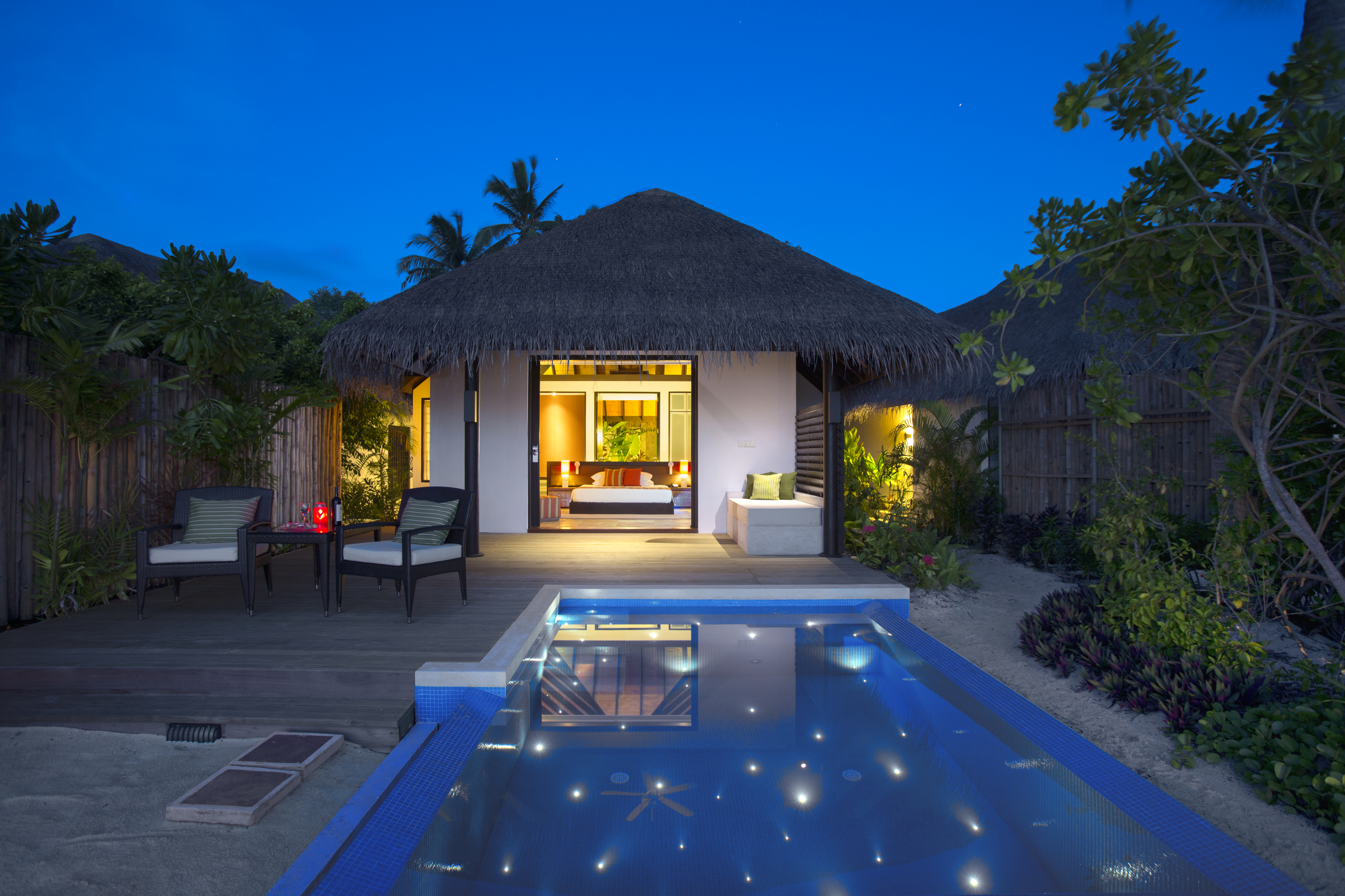 Villa Beach Front with Private Pool