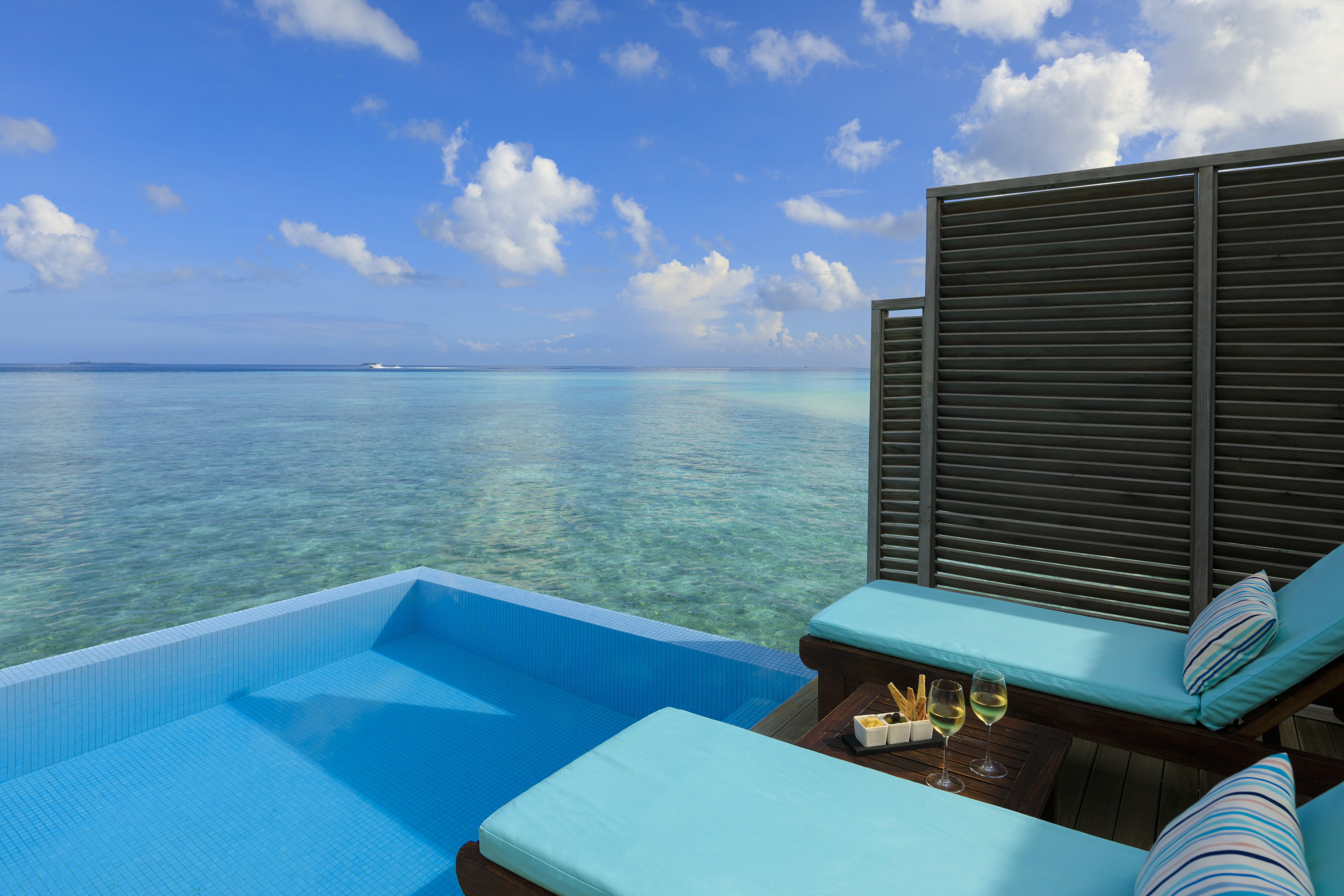 Bungalow Overwater with Pool