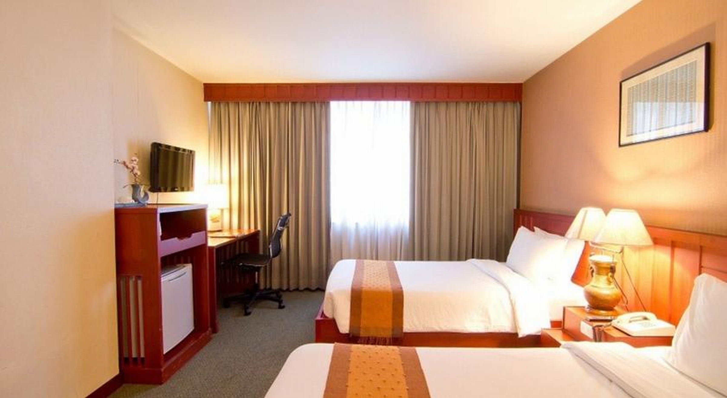 Double or Twin Superior