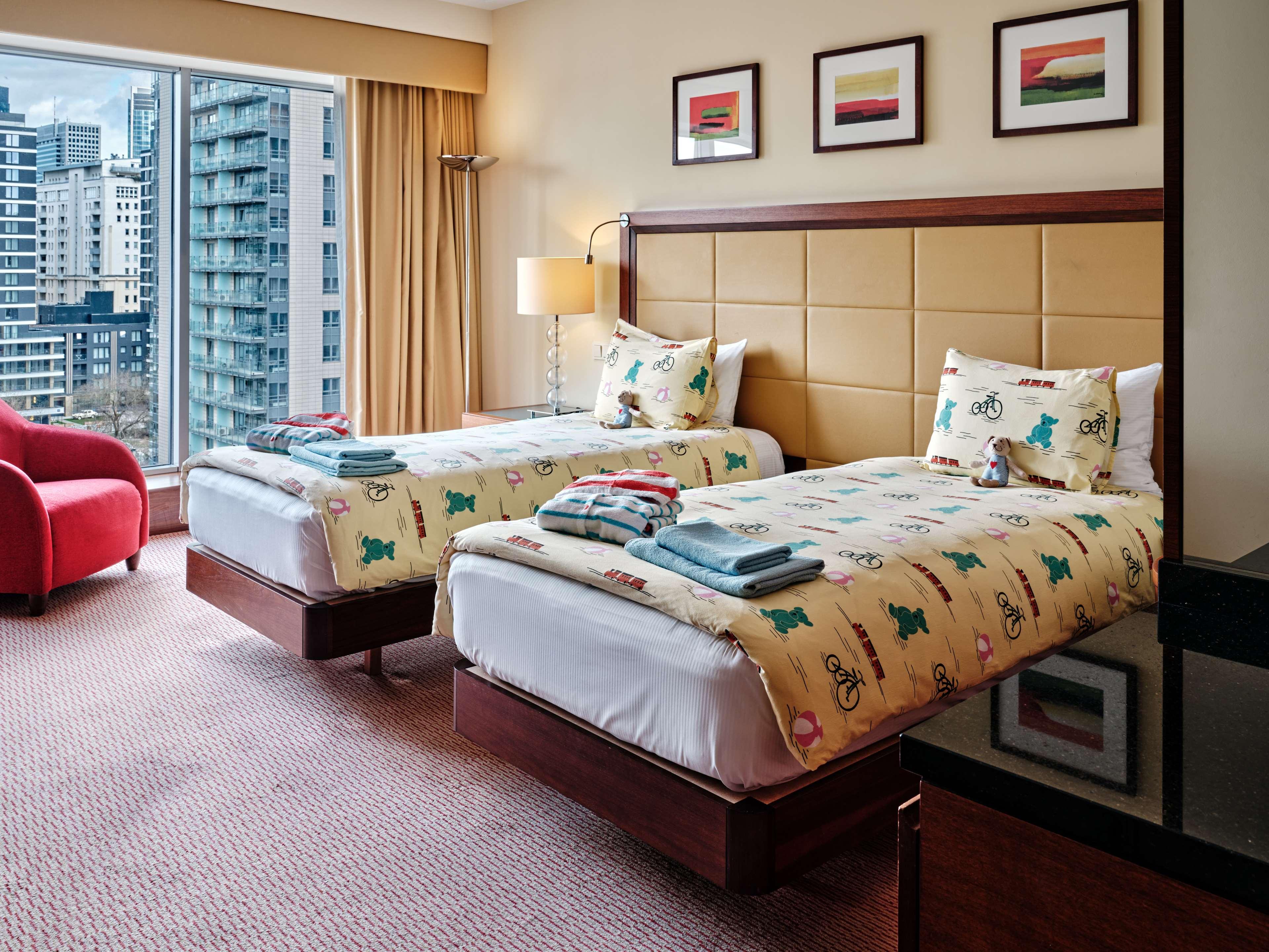 Family Room Connecting Room