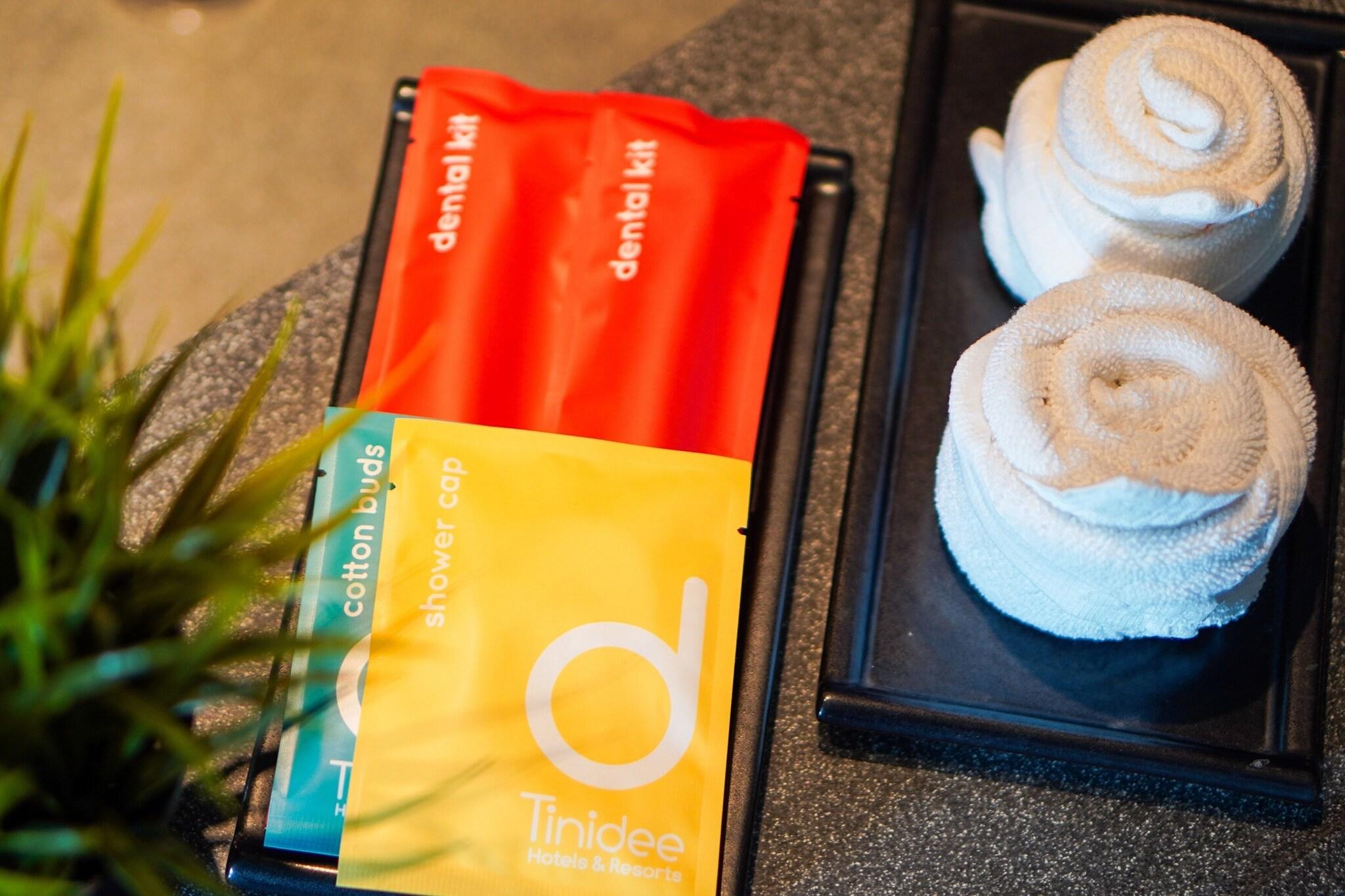 Family Room Queen Size Bed