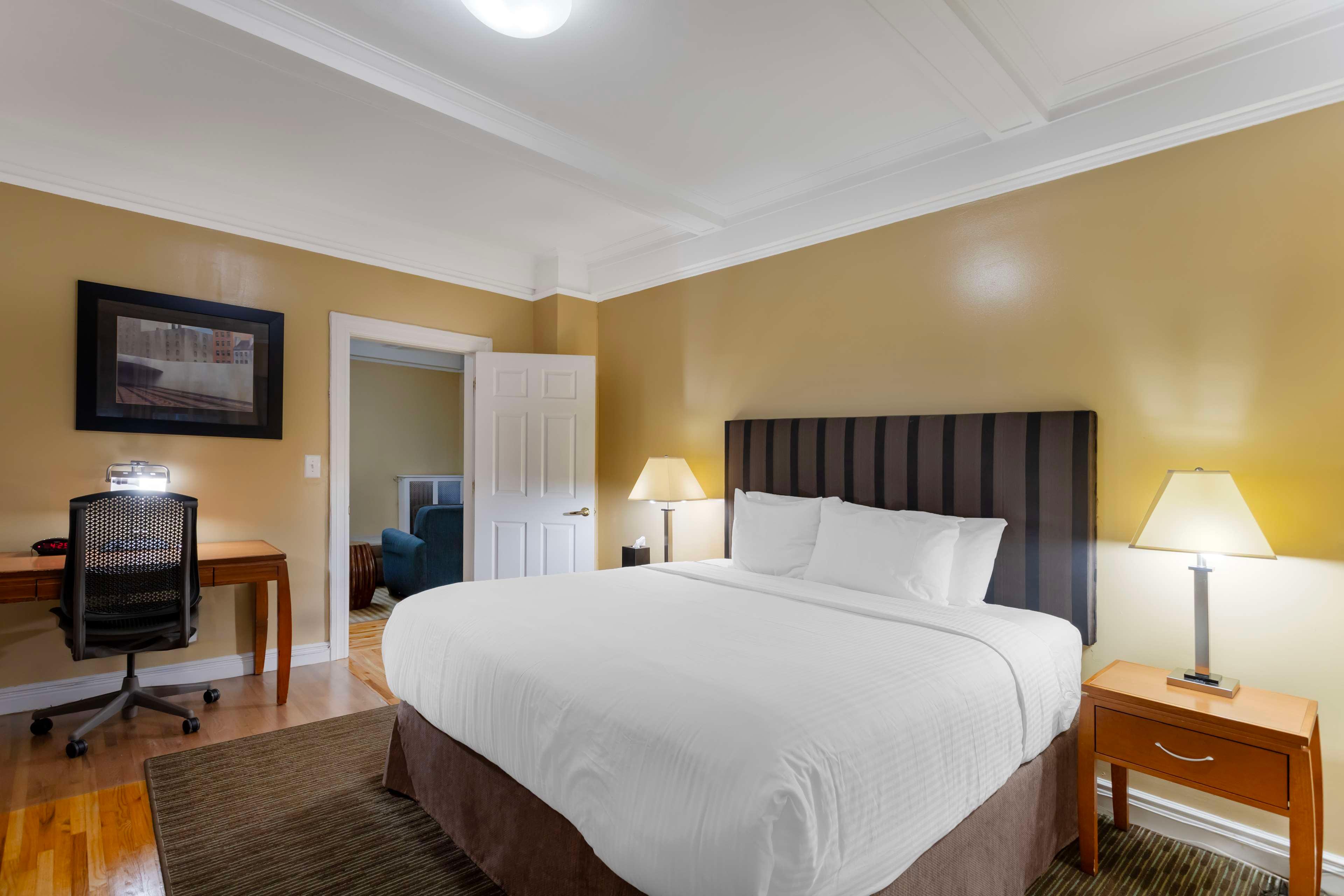 Apartment Capacity 6