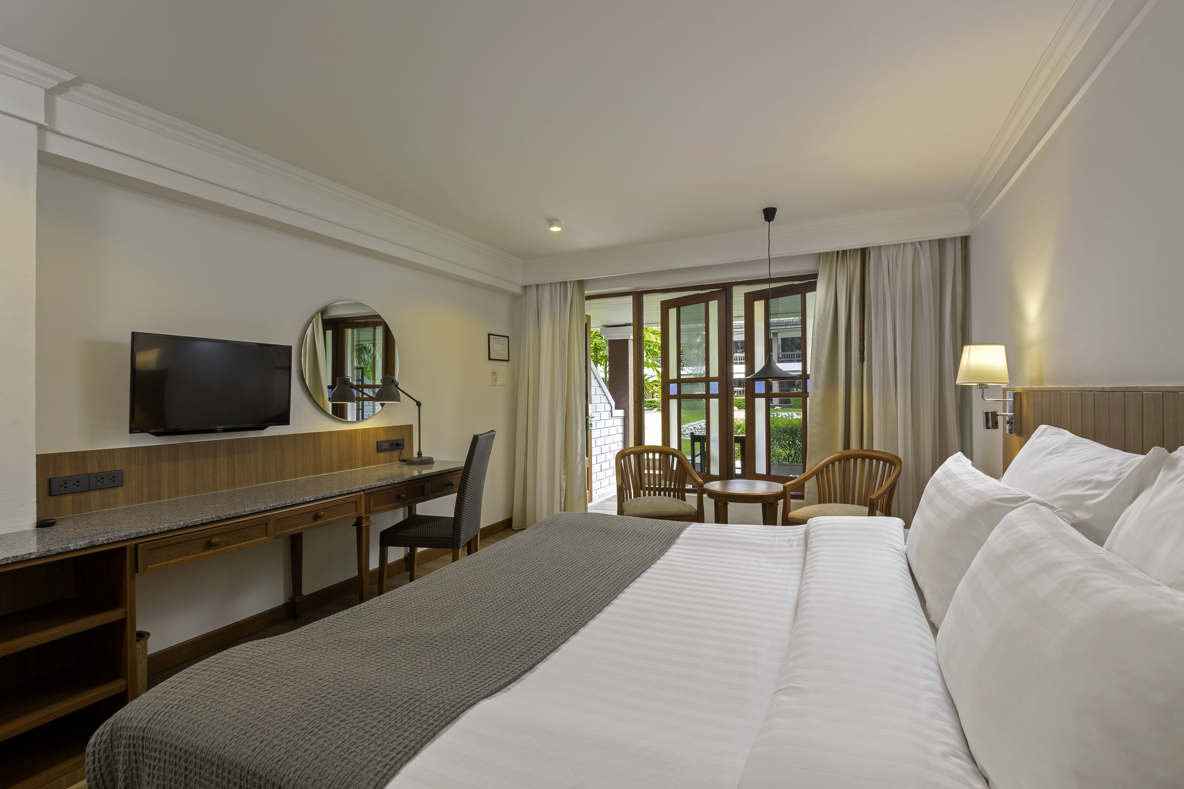 Double or Twin Deluxe