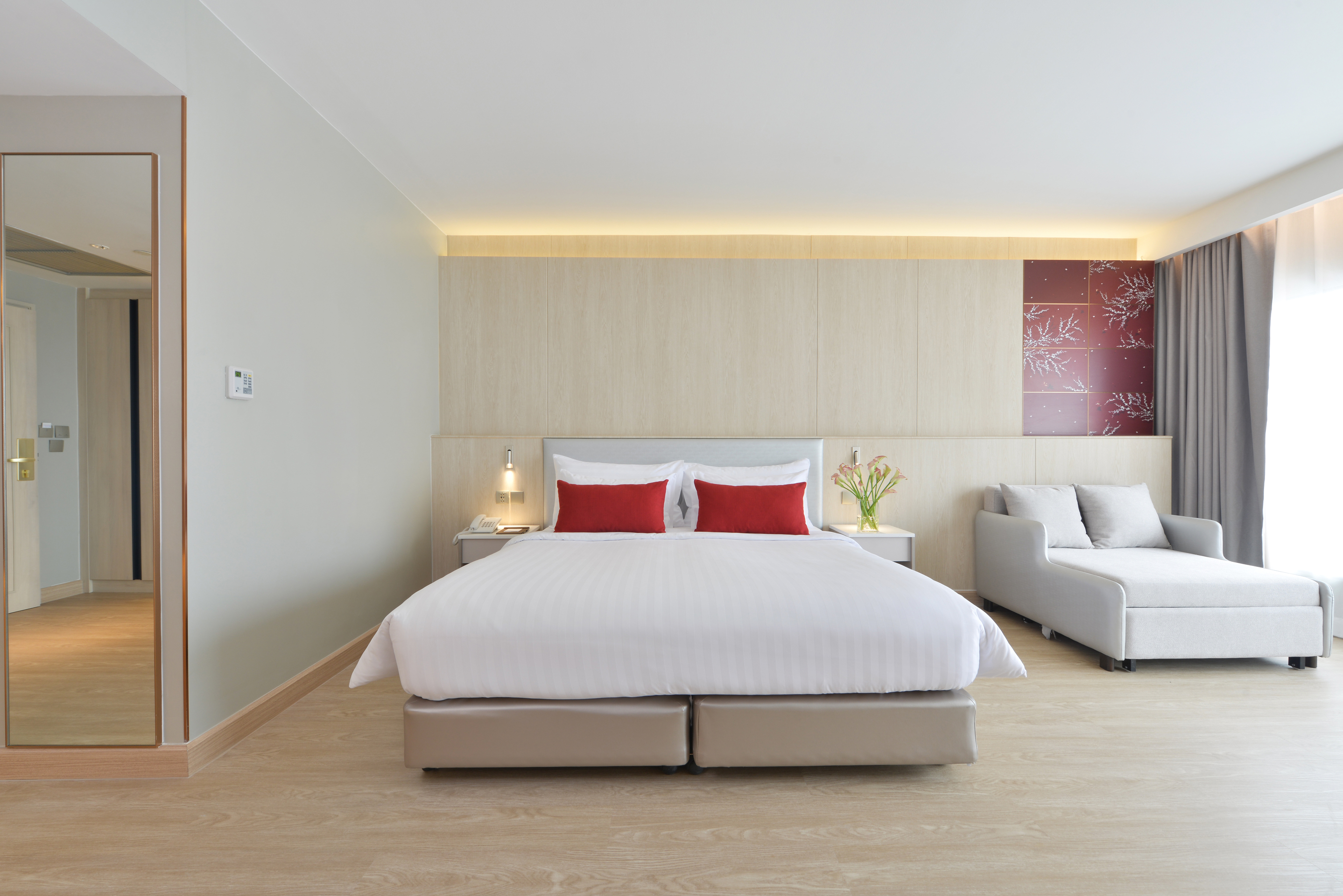 Triple Deluxe Executive