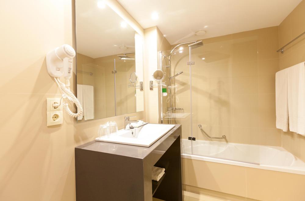 Family Room Standard