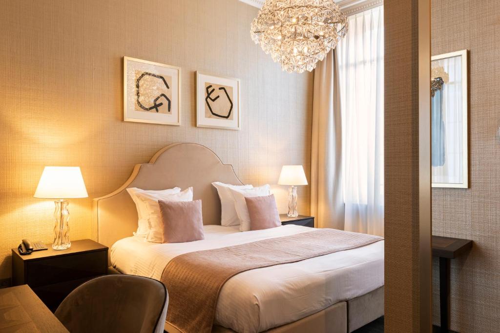 Double or Twin Deluxe