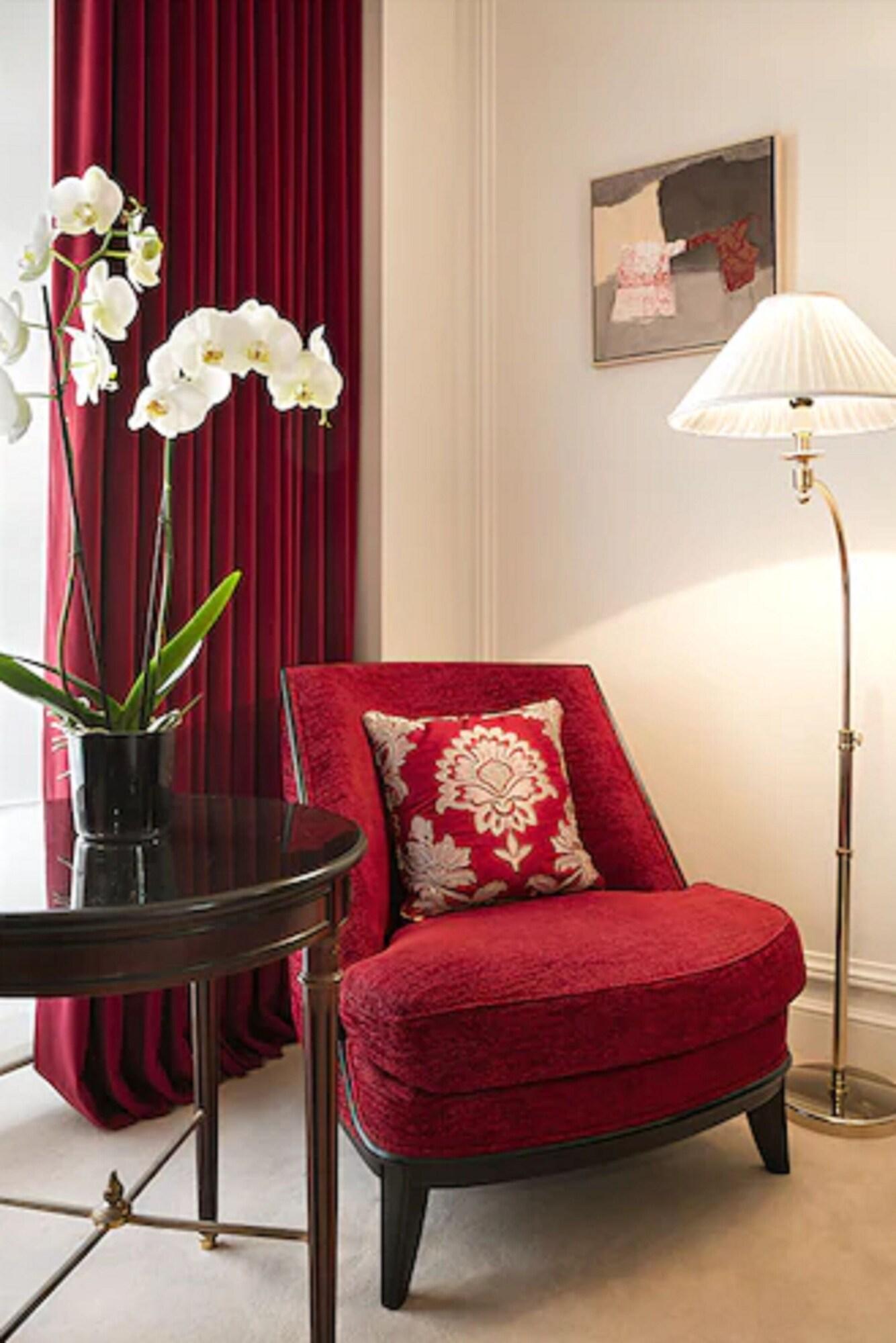 Double Superior Queen Bed