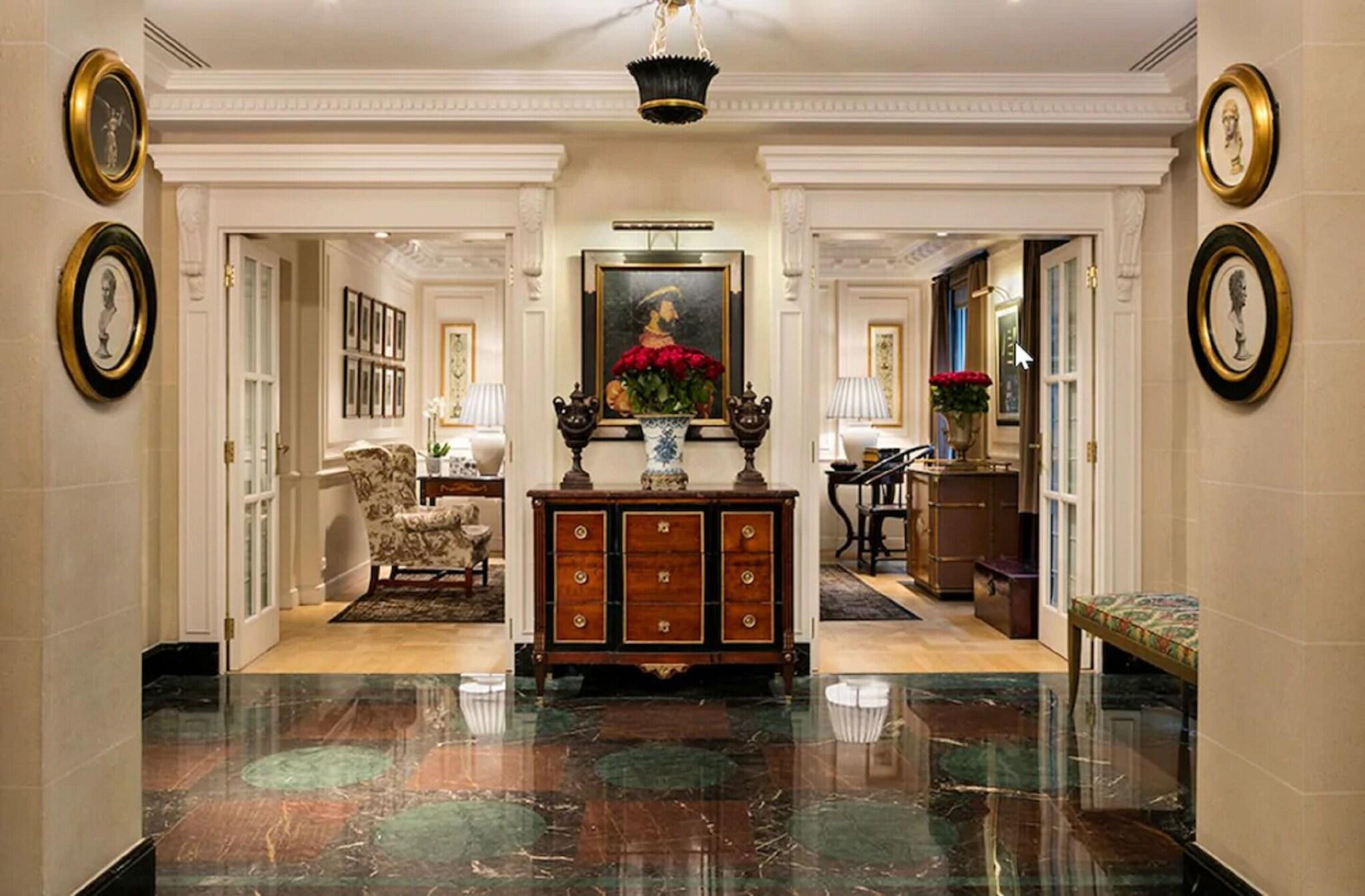 Double Classic Queen Bed