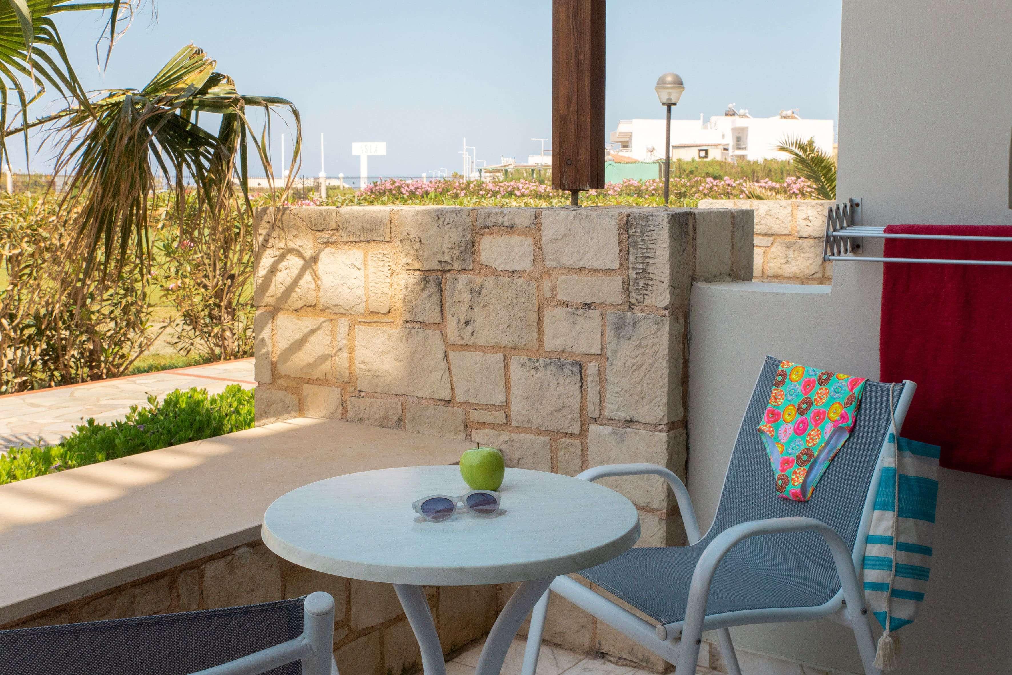 Family Room Garden View