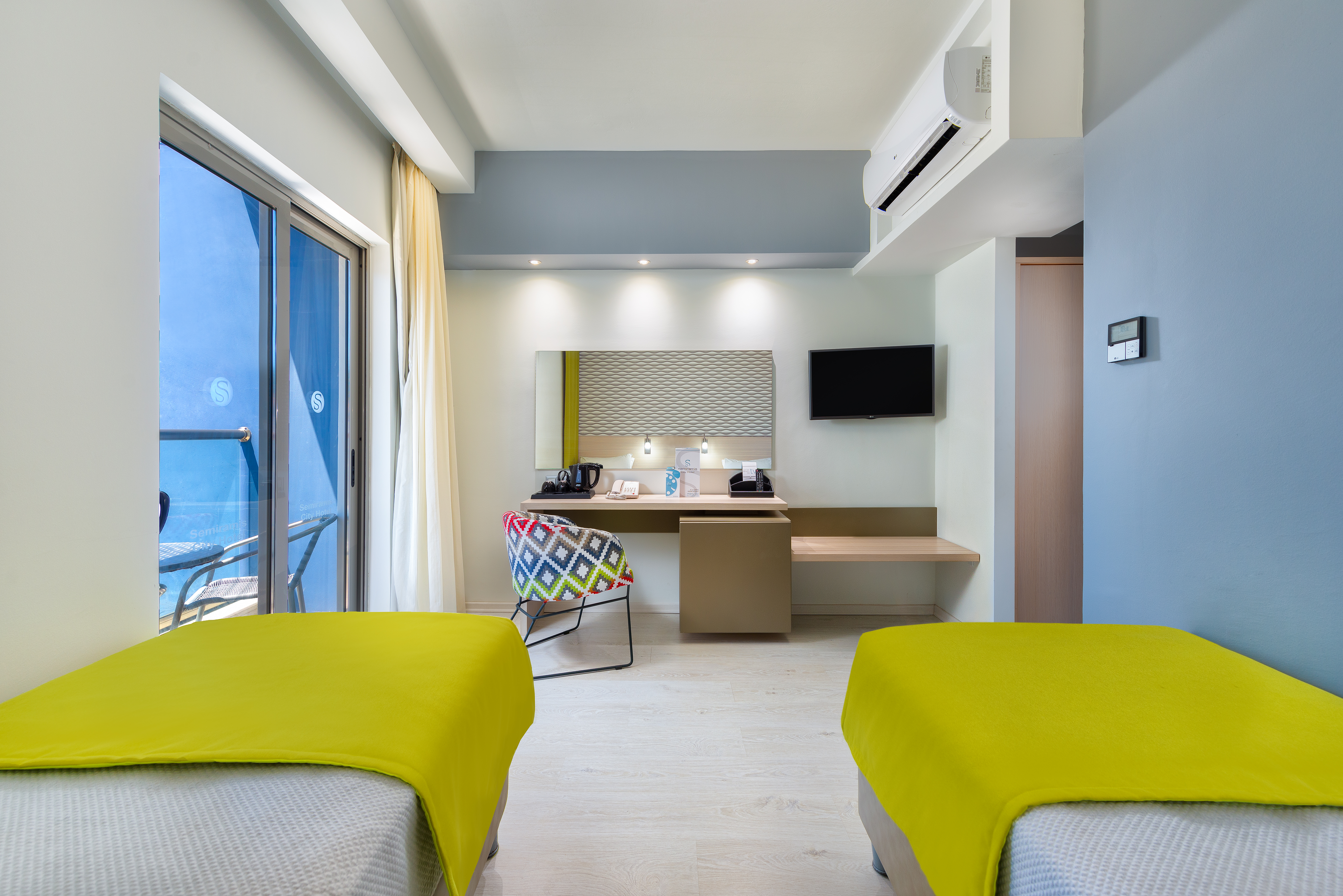 Double or Twin Side Sea View