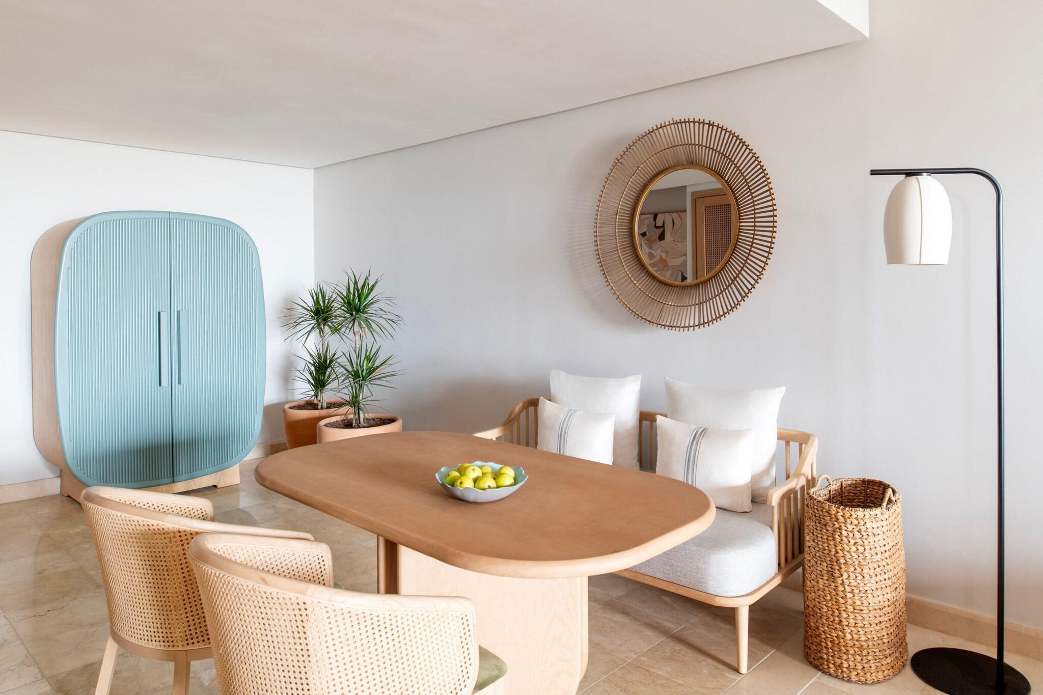 Suite Two Bedrooms with Private Pool