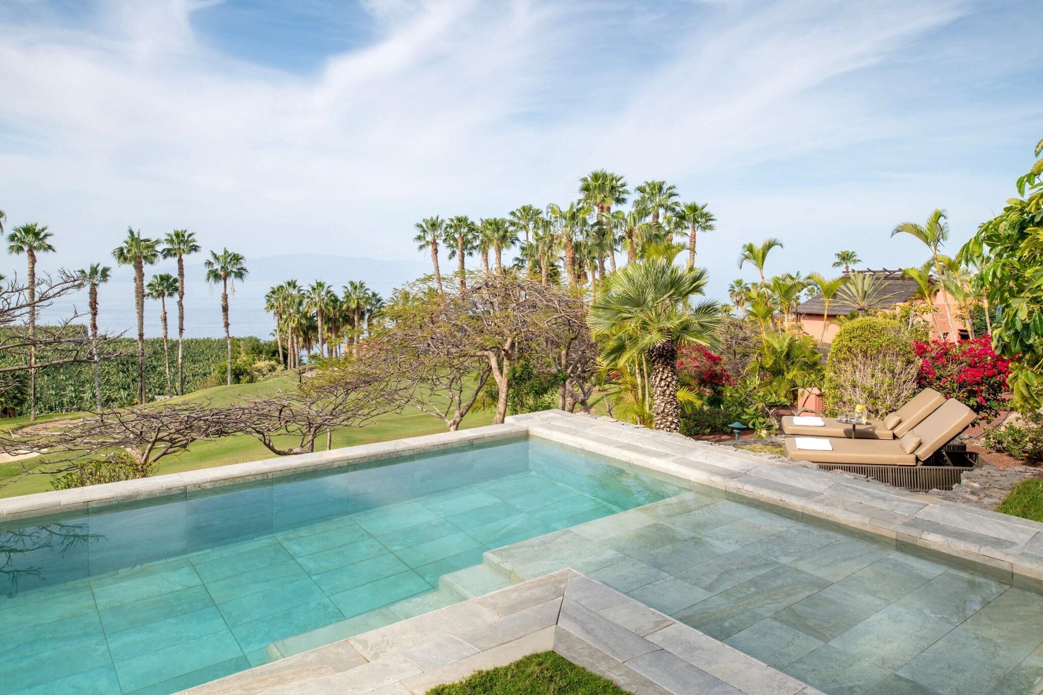 Suite Two Bedrooms with Private Pool