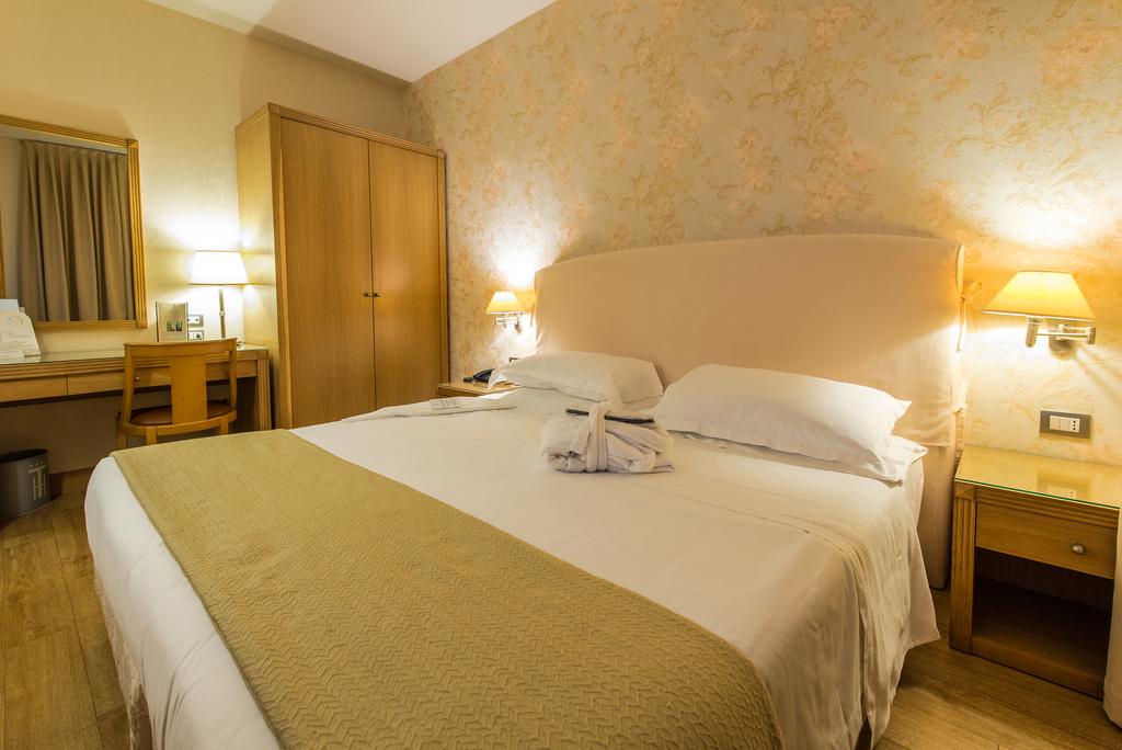 Double or Twin Superior