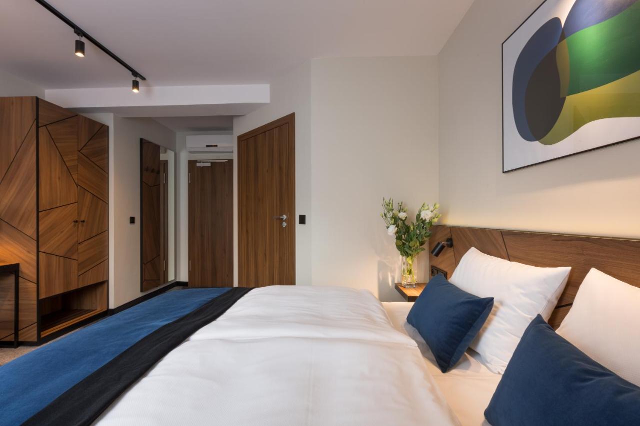 Double or Twin Premium