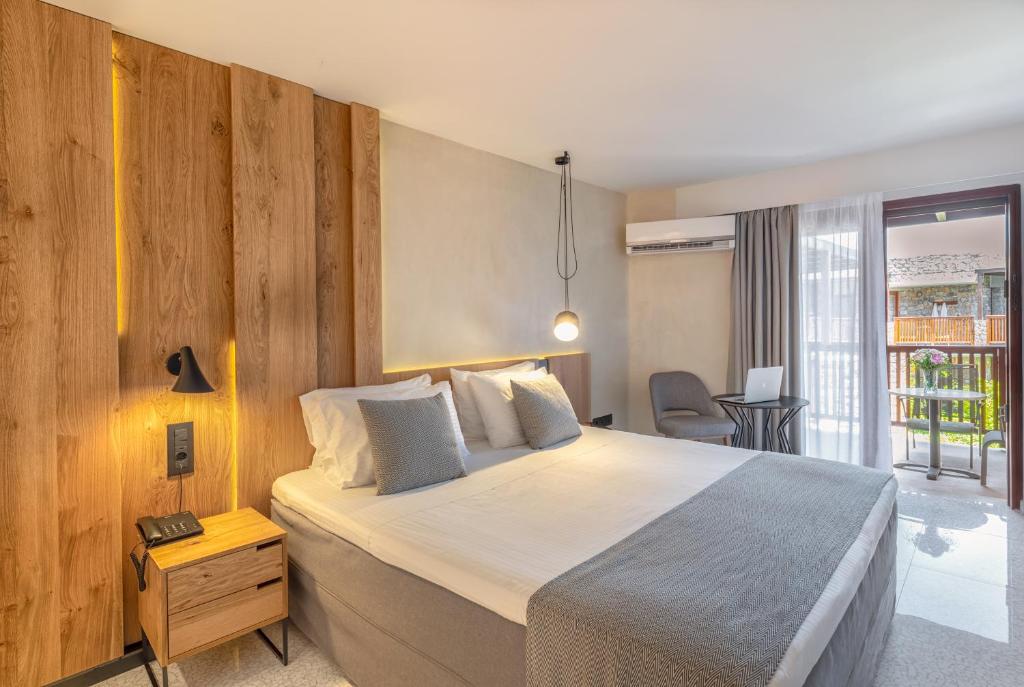 Double Single Classic