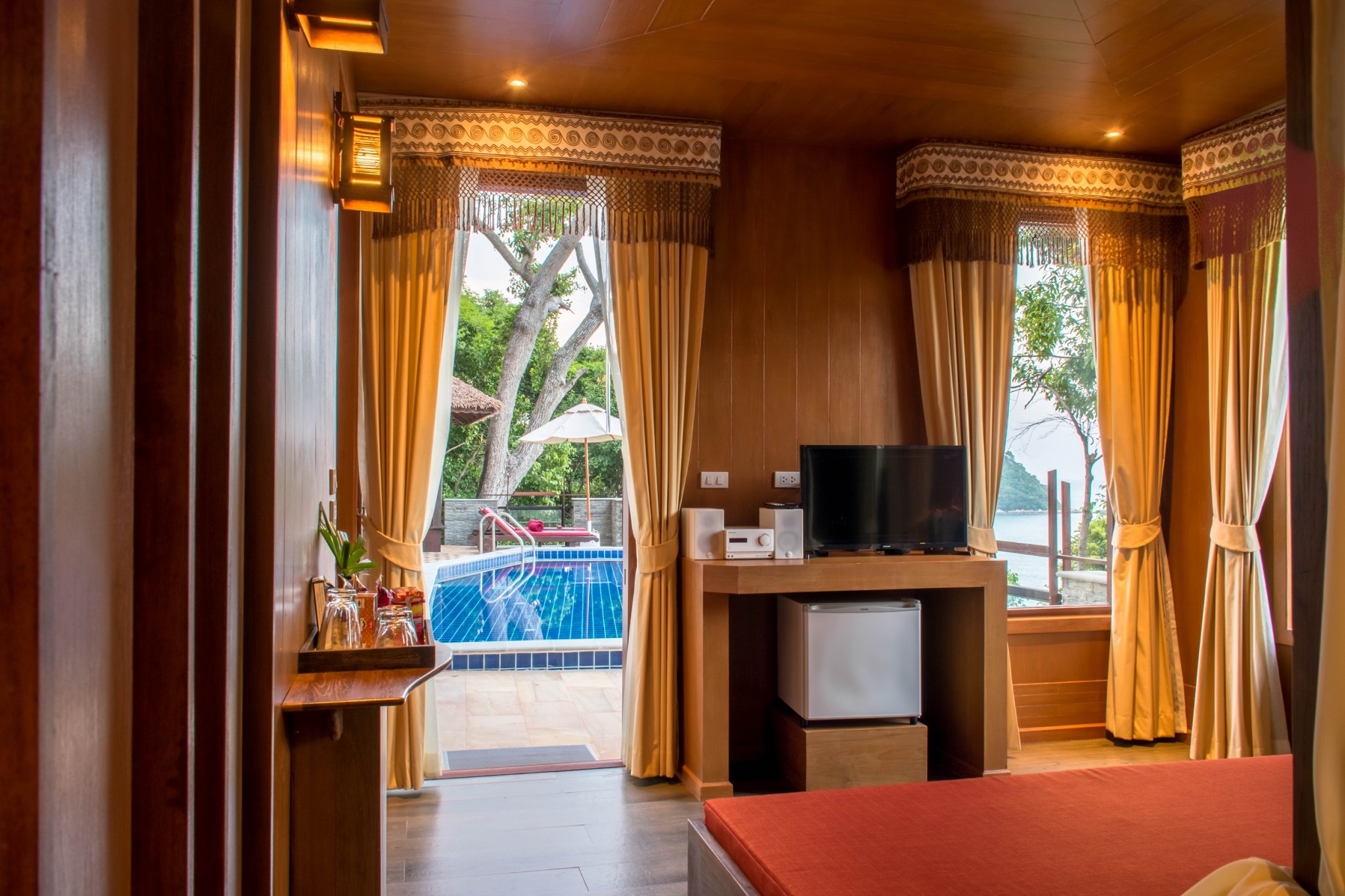 Suite Sea View with Private Pool