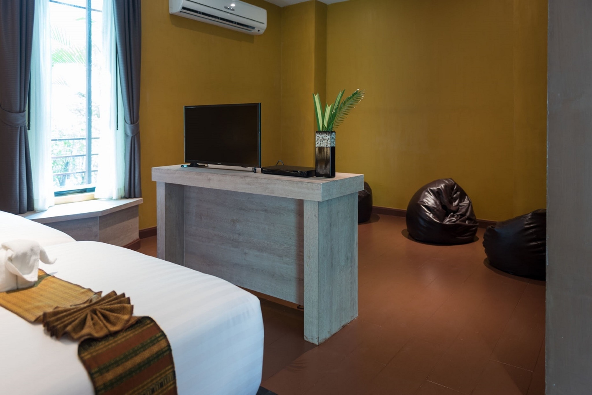 Family Room Deluxe with Jacuzzi