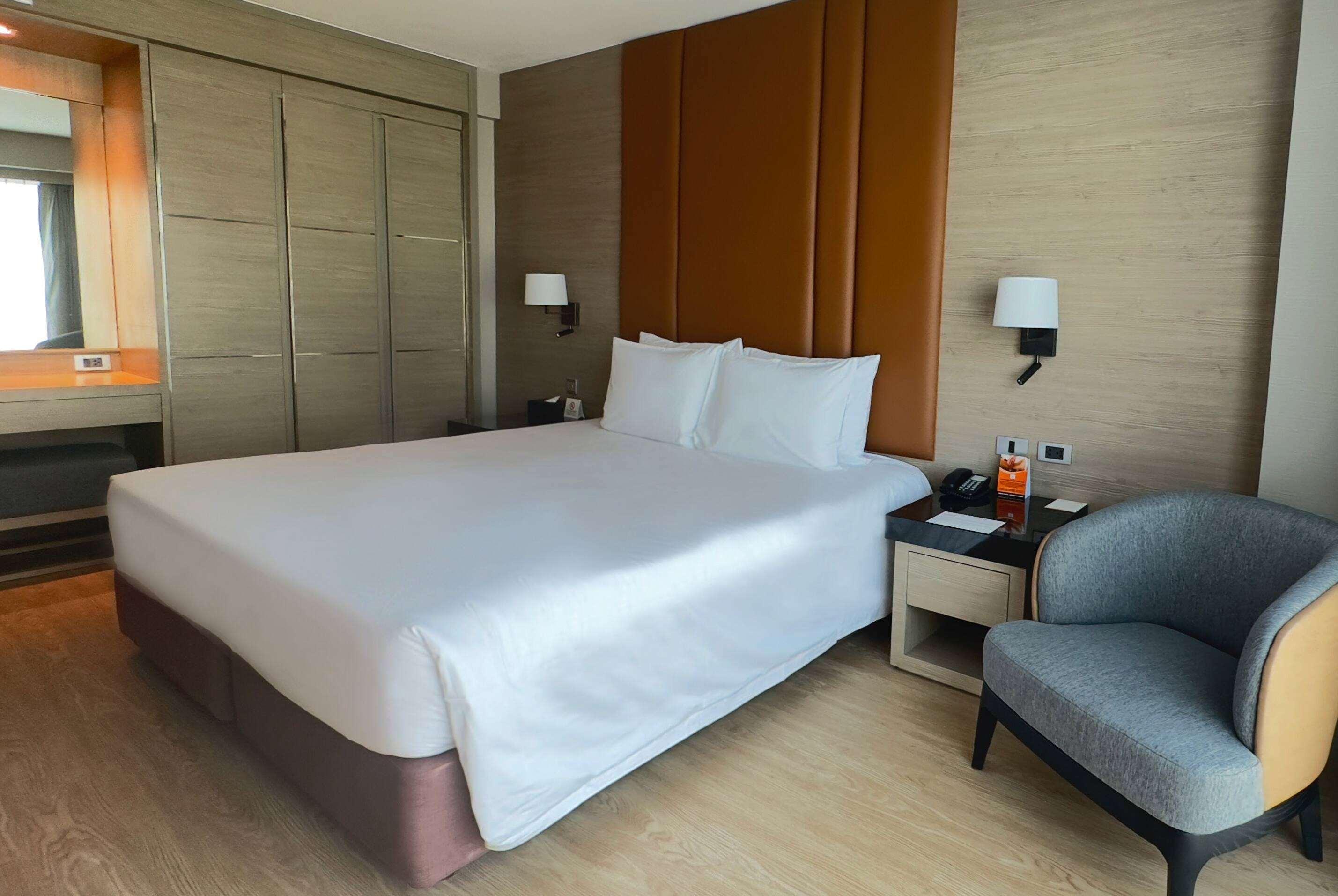 Room Executive King Bed