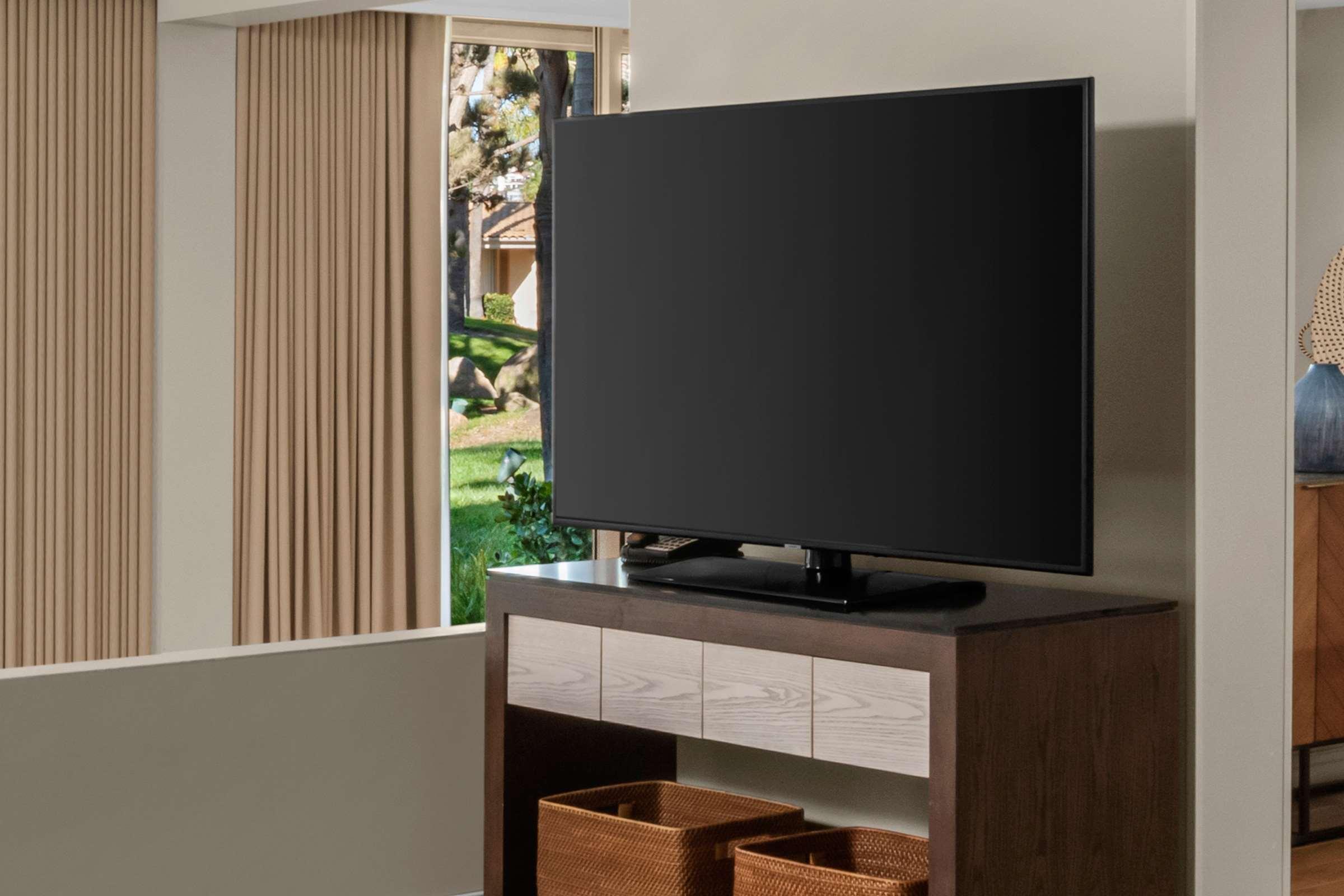 Studio King Size Bed