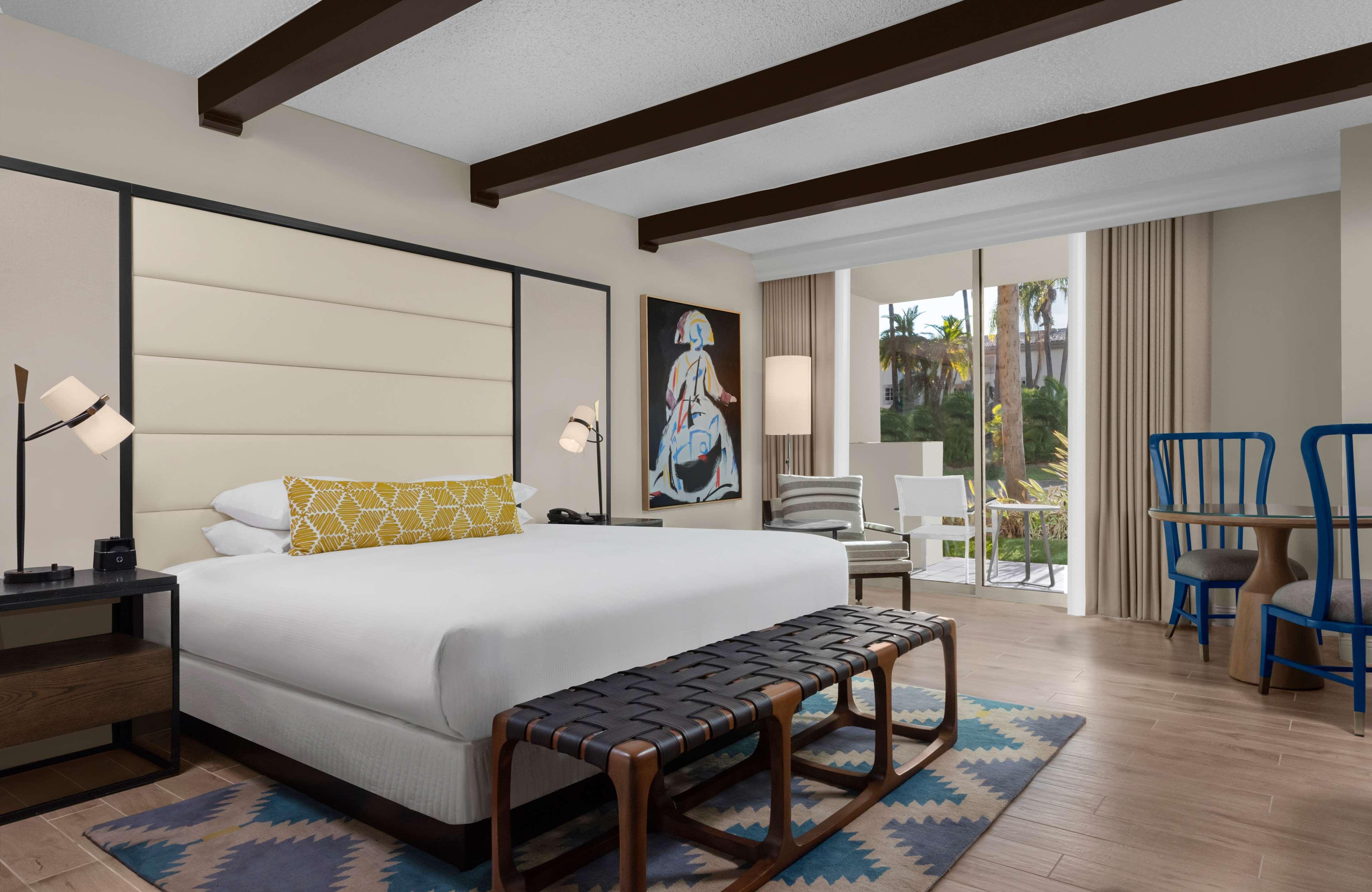 Studio King Size Bed