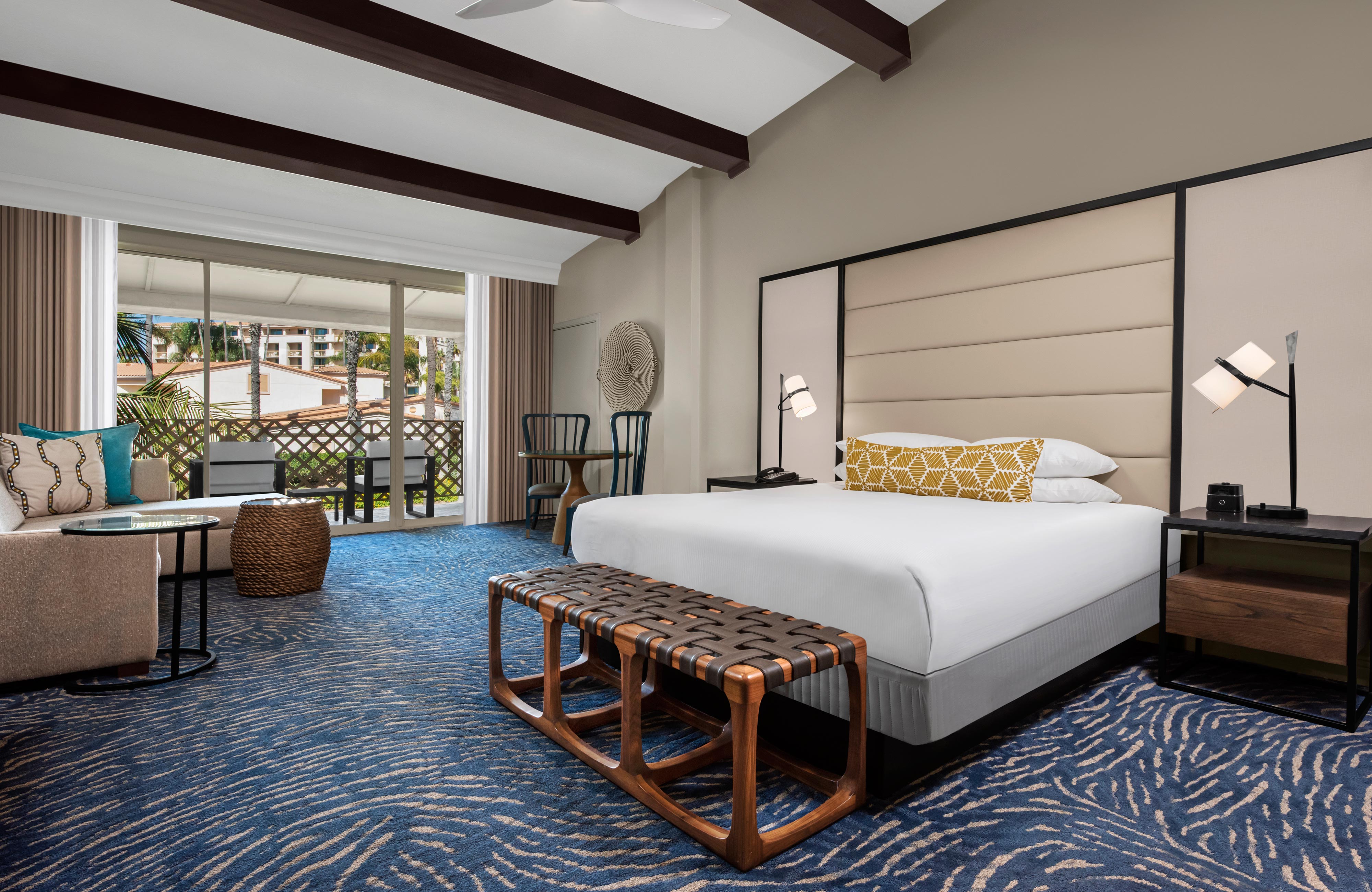 Studio King Size Bed