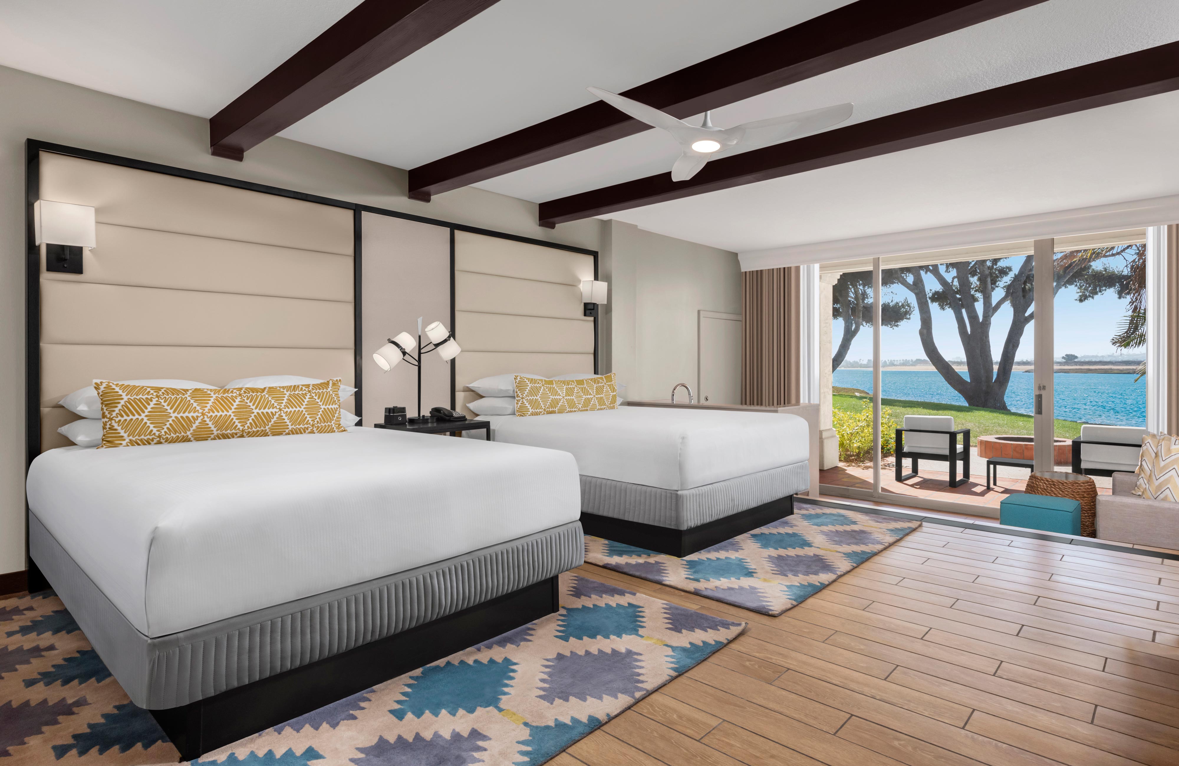 Studio Two Queen Beds