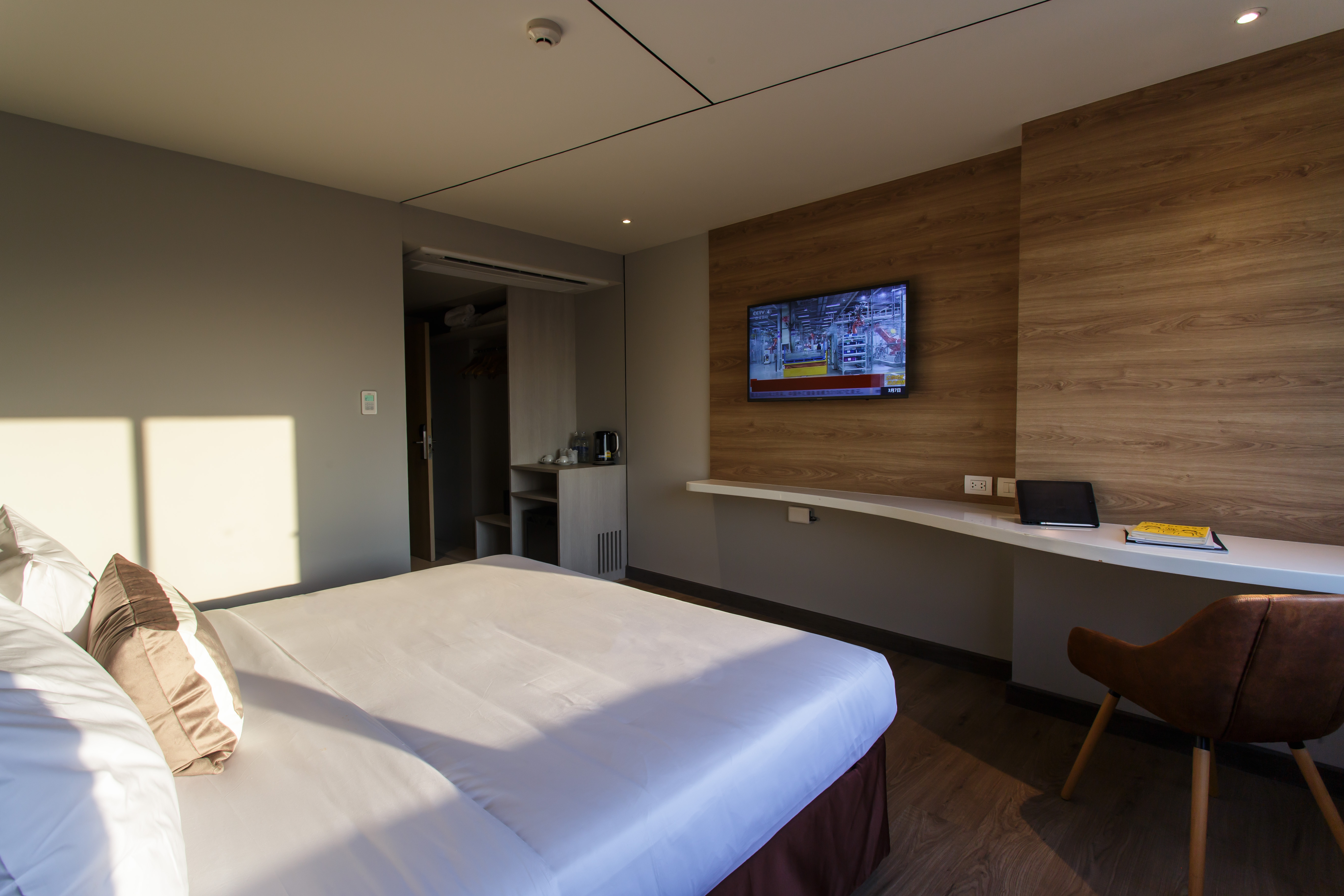 Double or Twin Standard