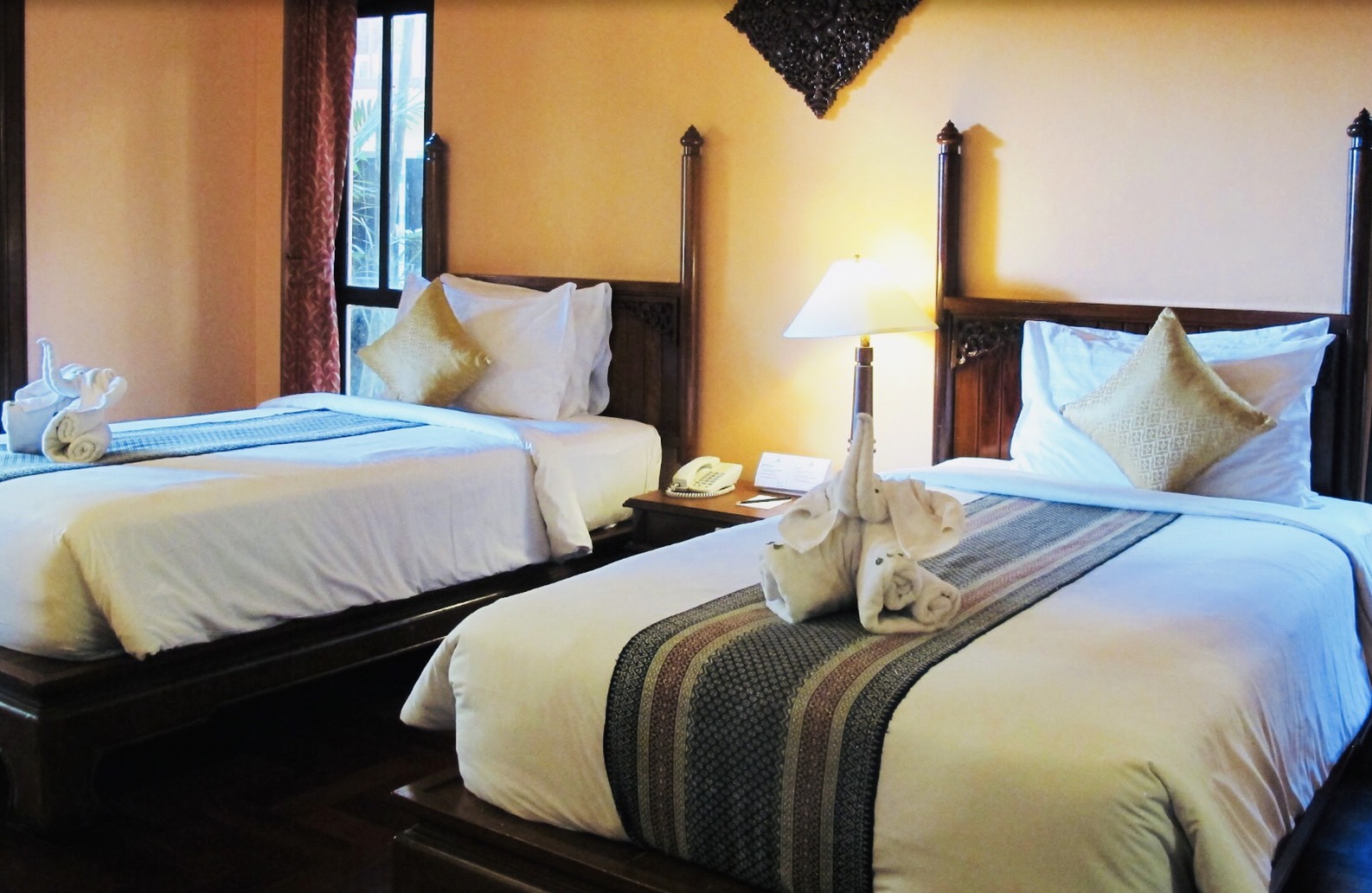 Double or Twin Deluxe Mountain View