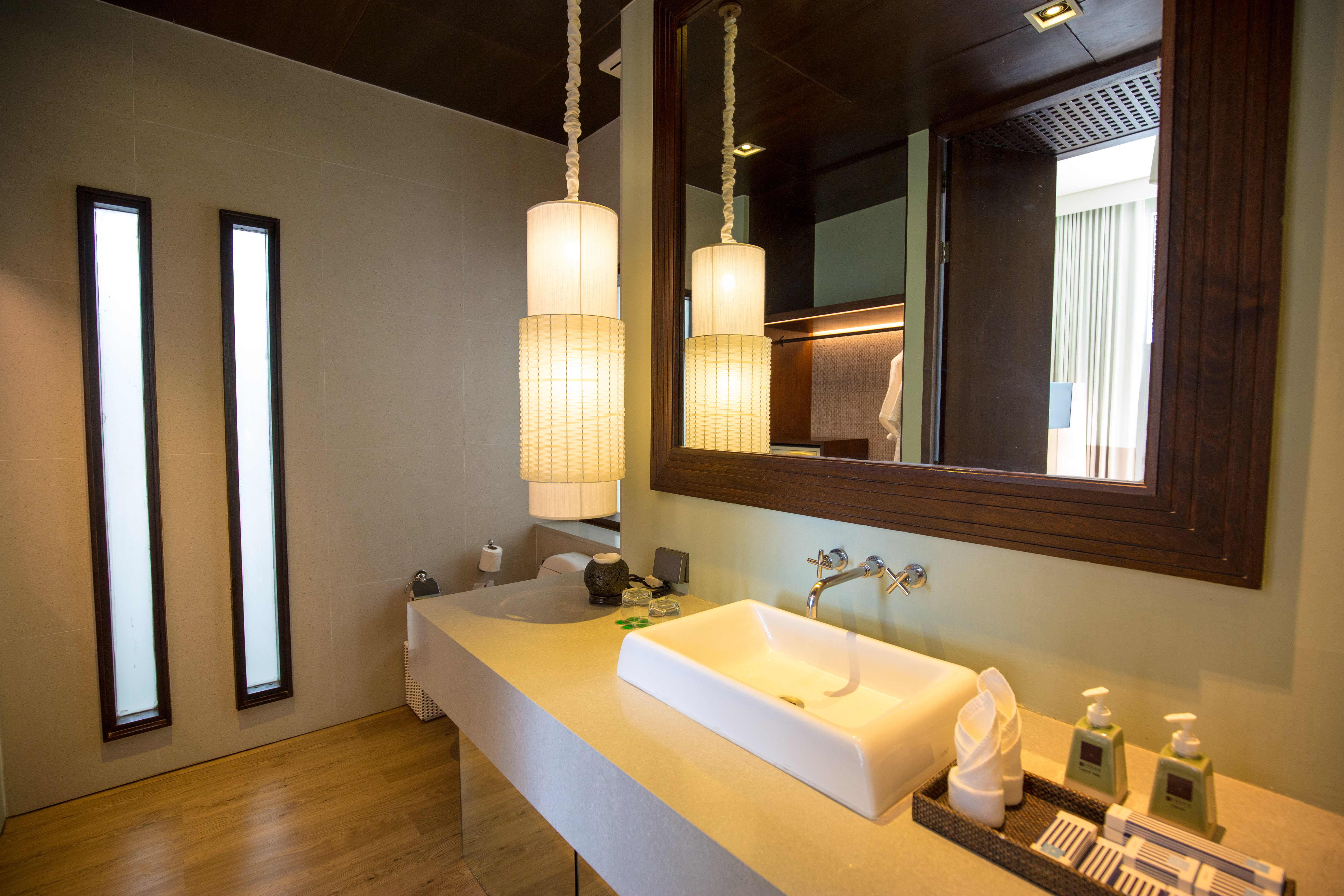 Villa Pool View King Bed