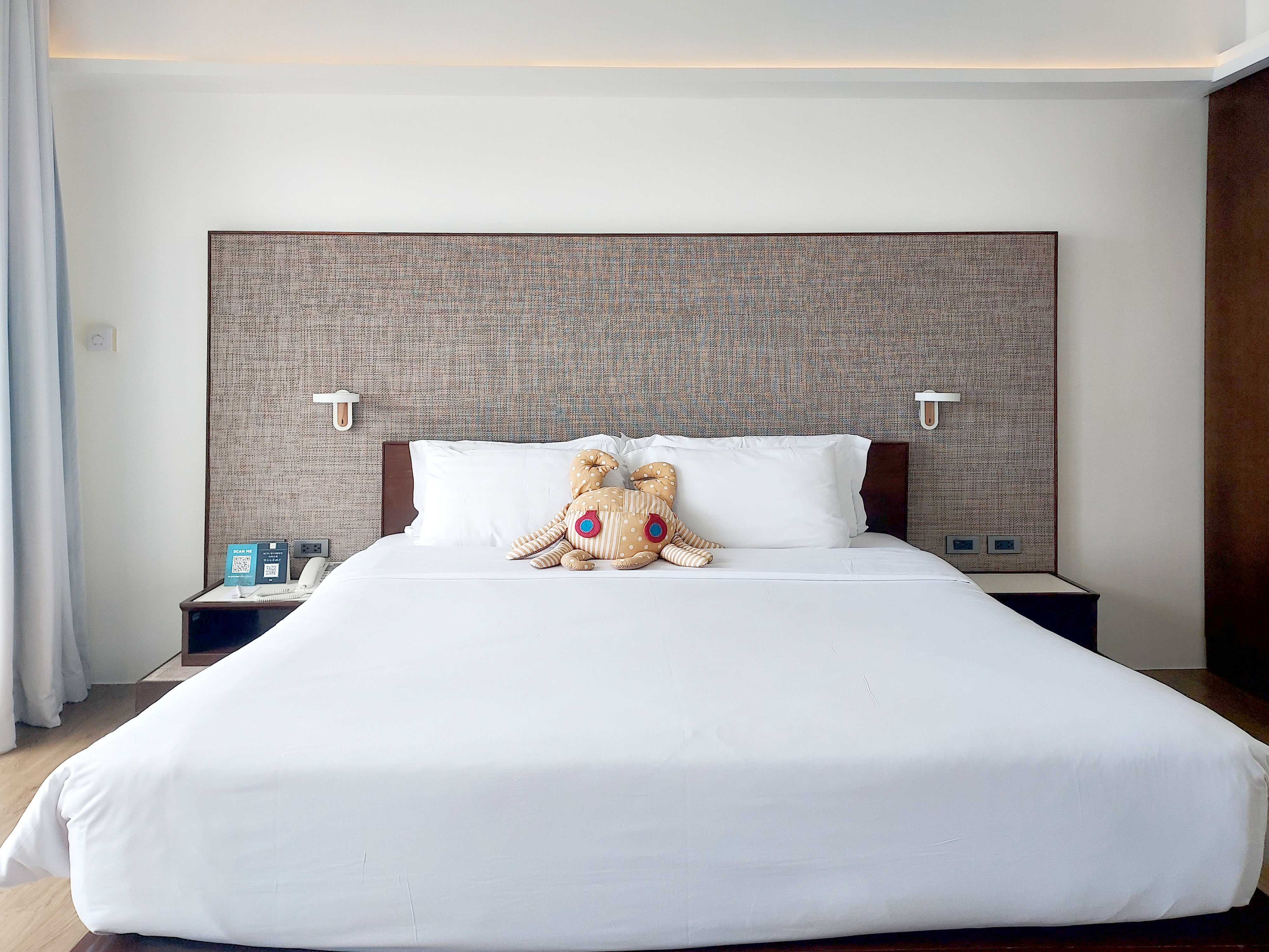 Double Sea View King Bed