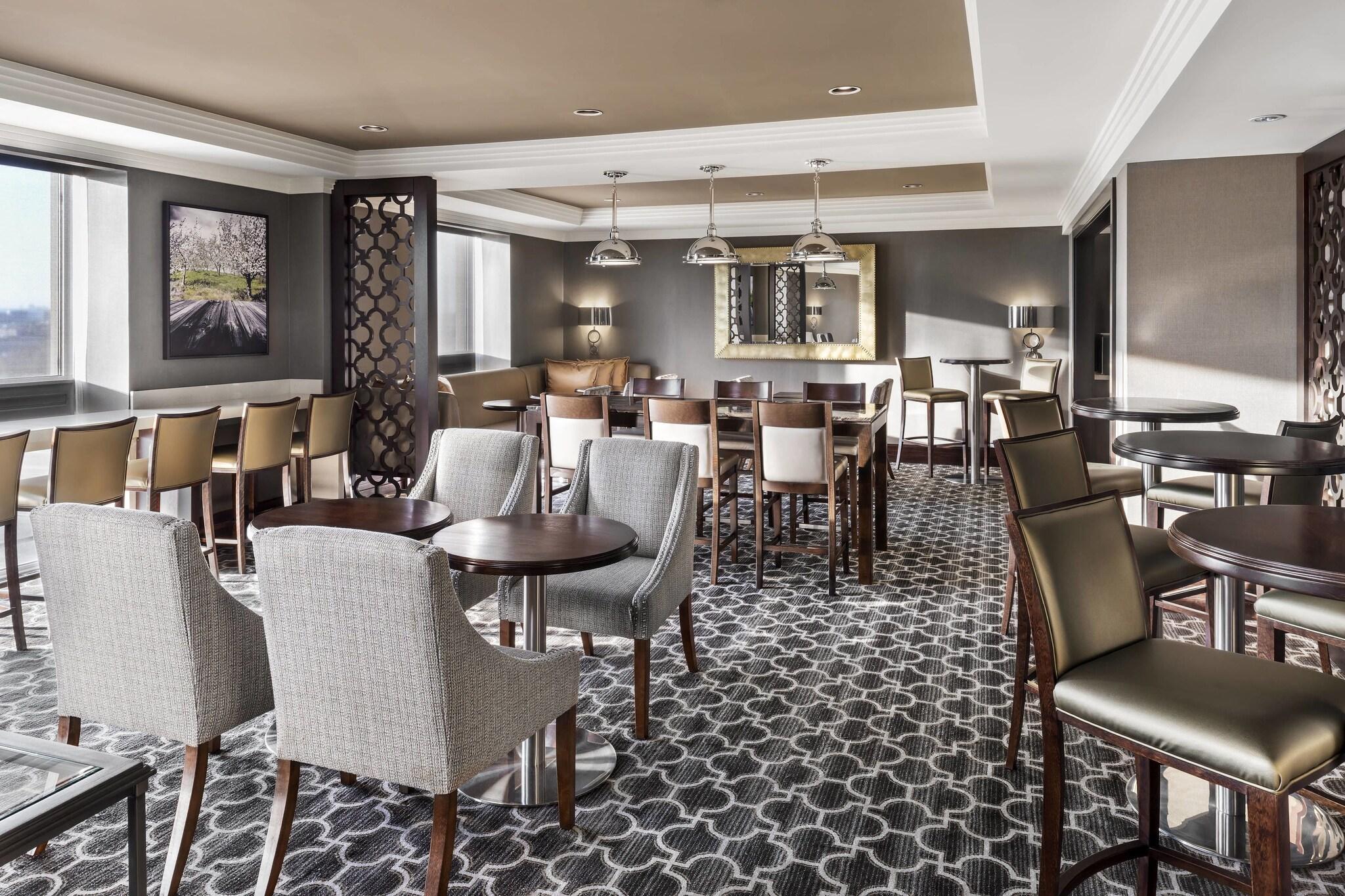 Double Club King Bed