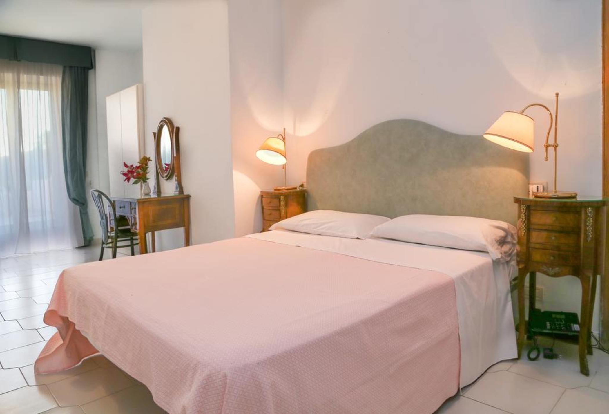 Double or Twin Standard