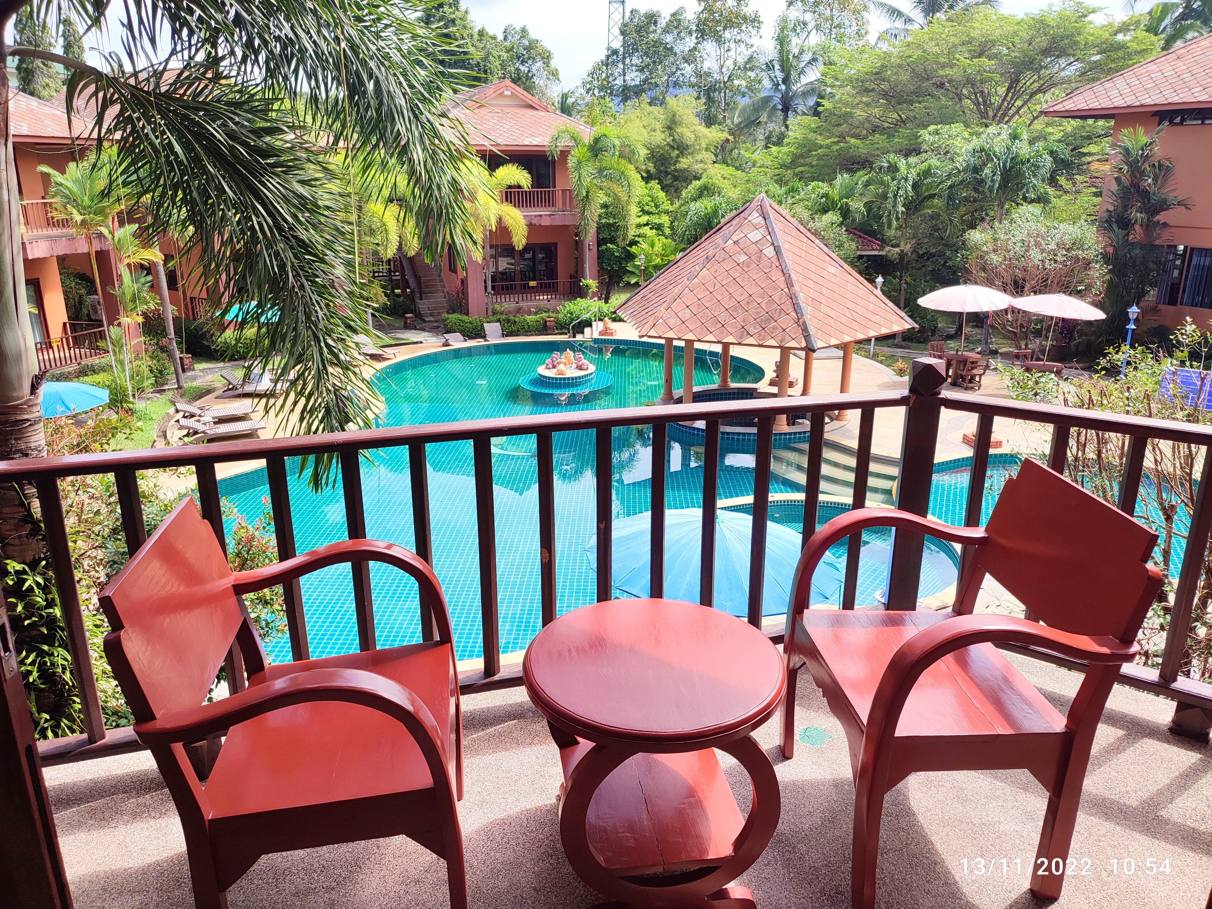 Double or Twin Deluxe Pool View