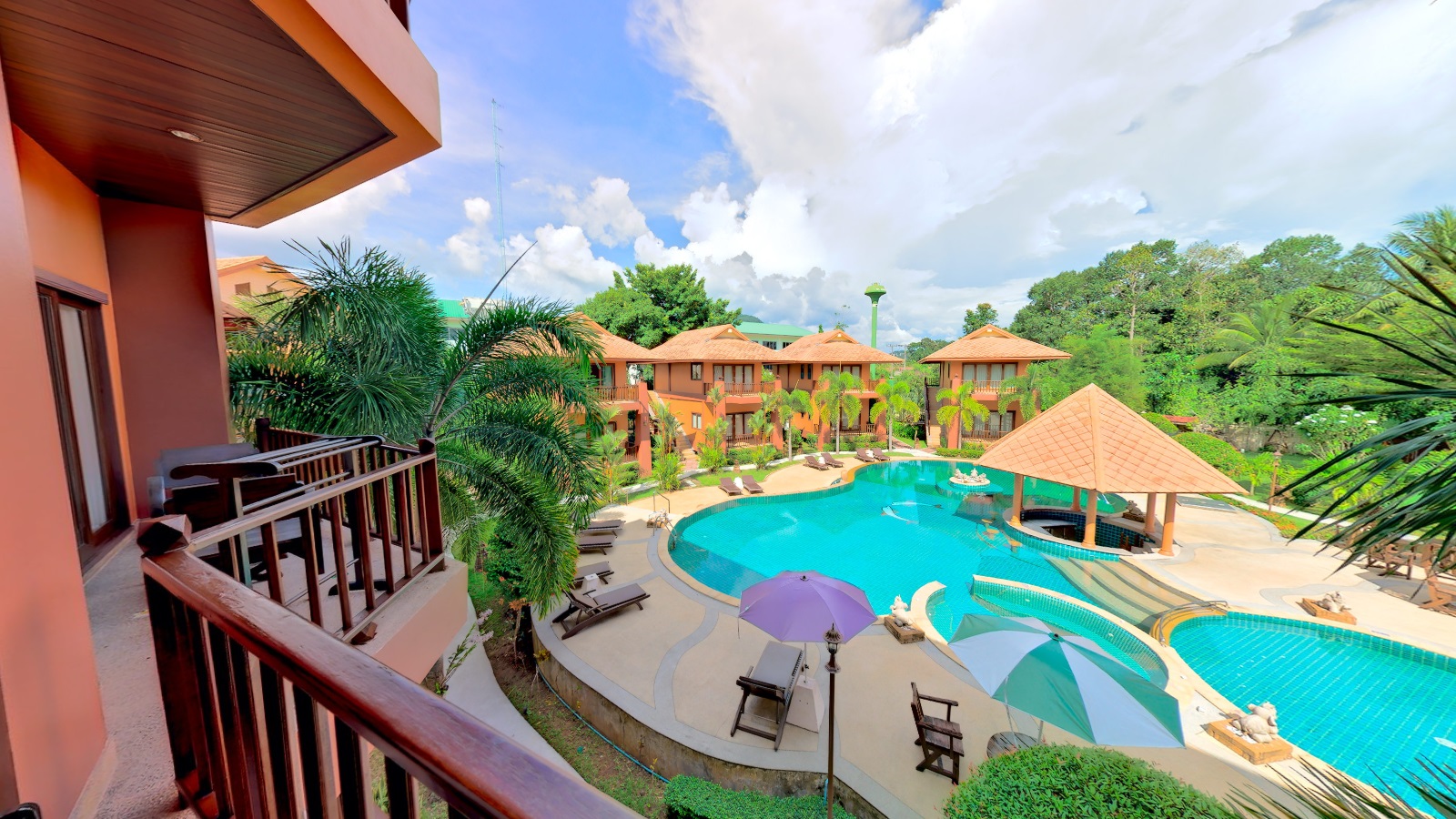 Double or Twin Deluxe Pool View