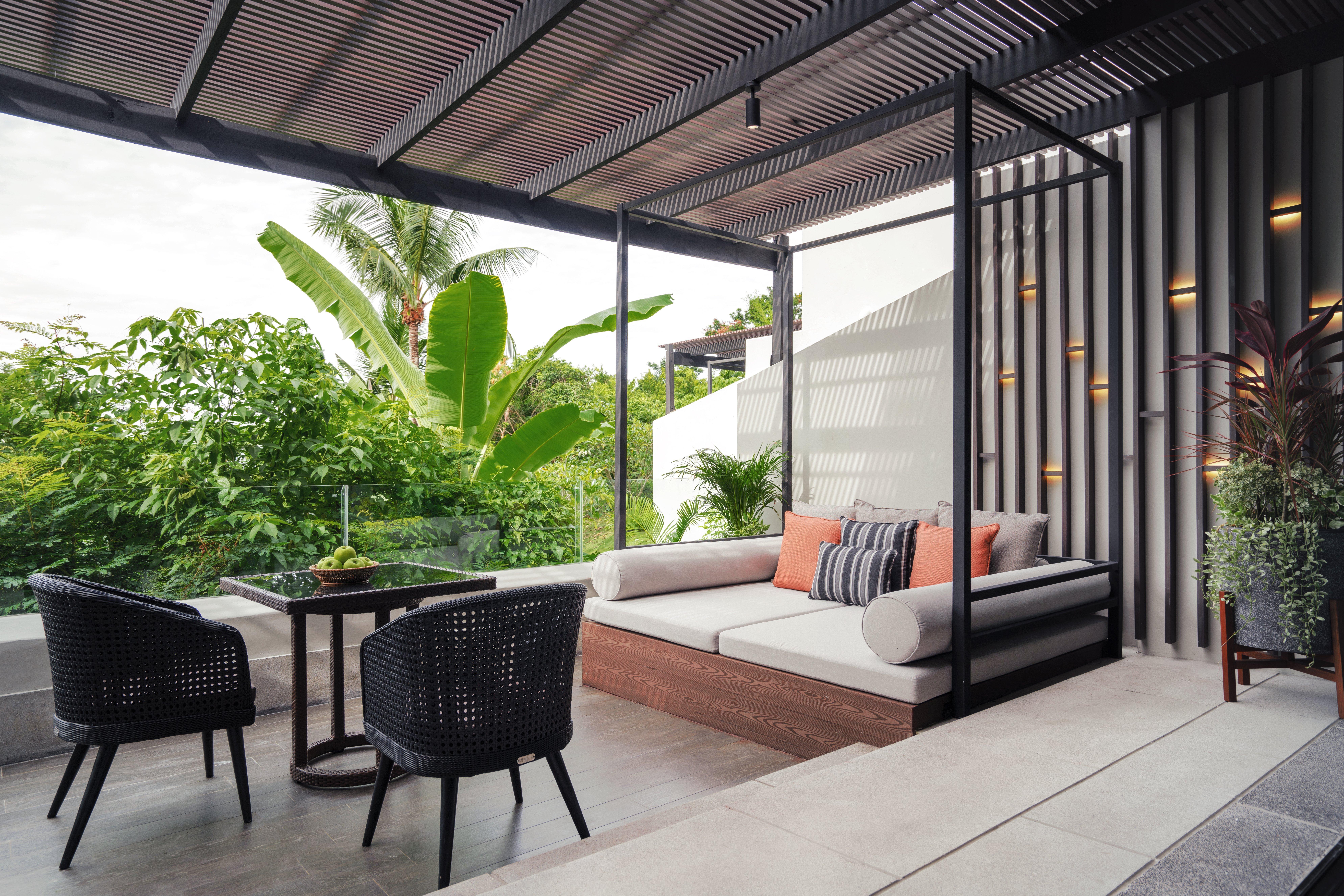 Double Classic King Bed