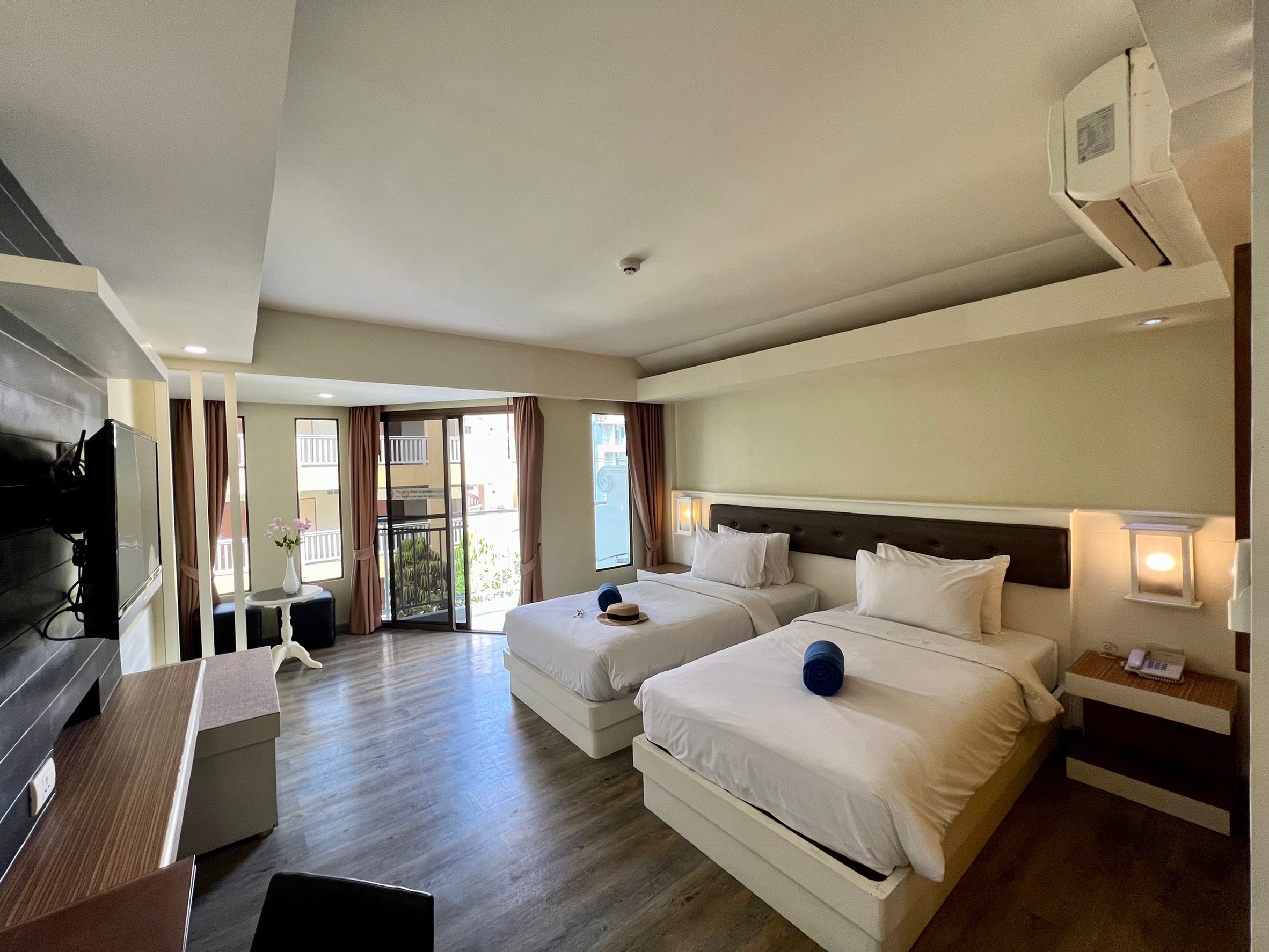 Double or Twin Deluxe