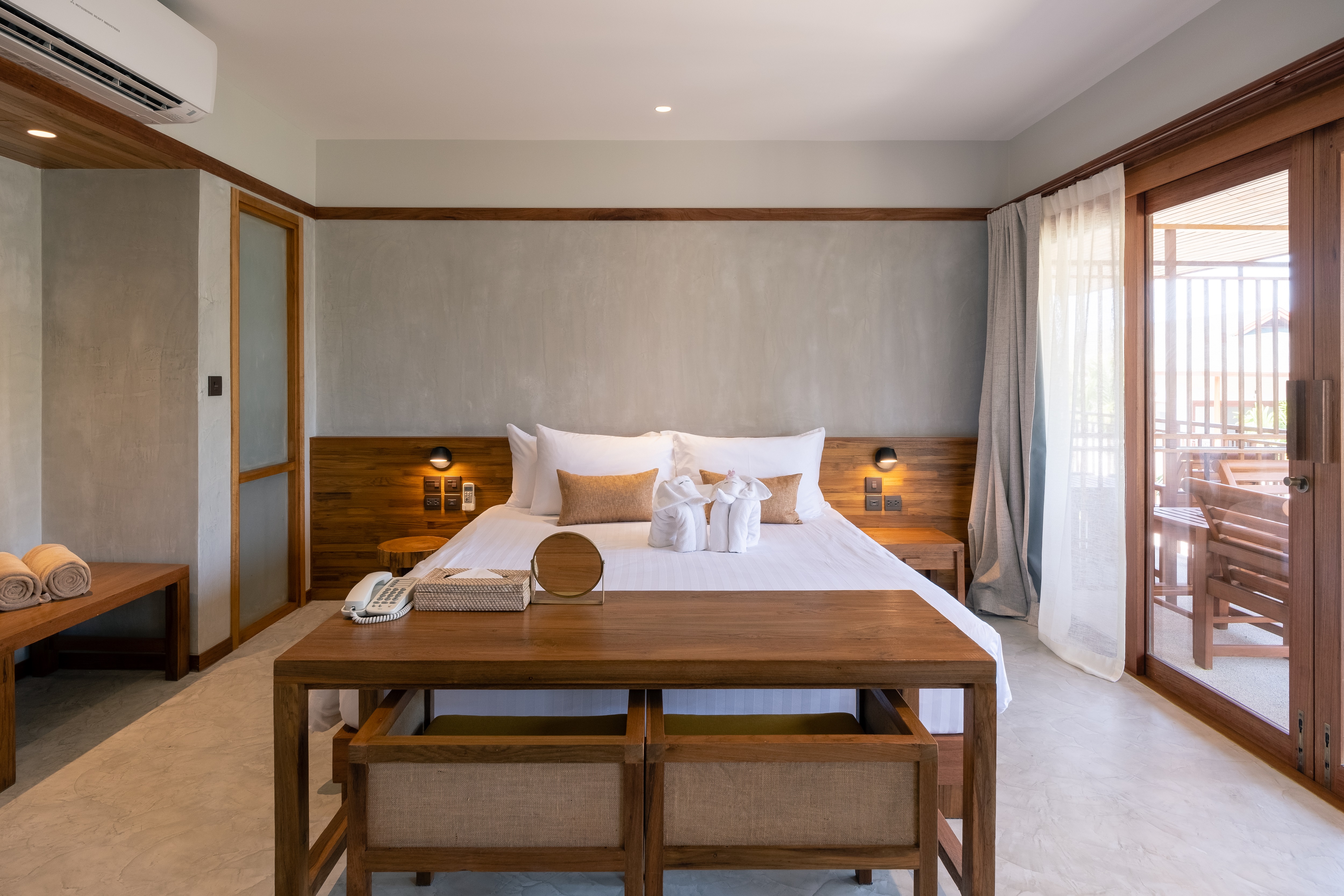 Double or Twin Deluxe with Balcony